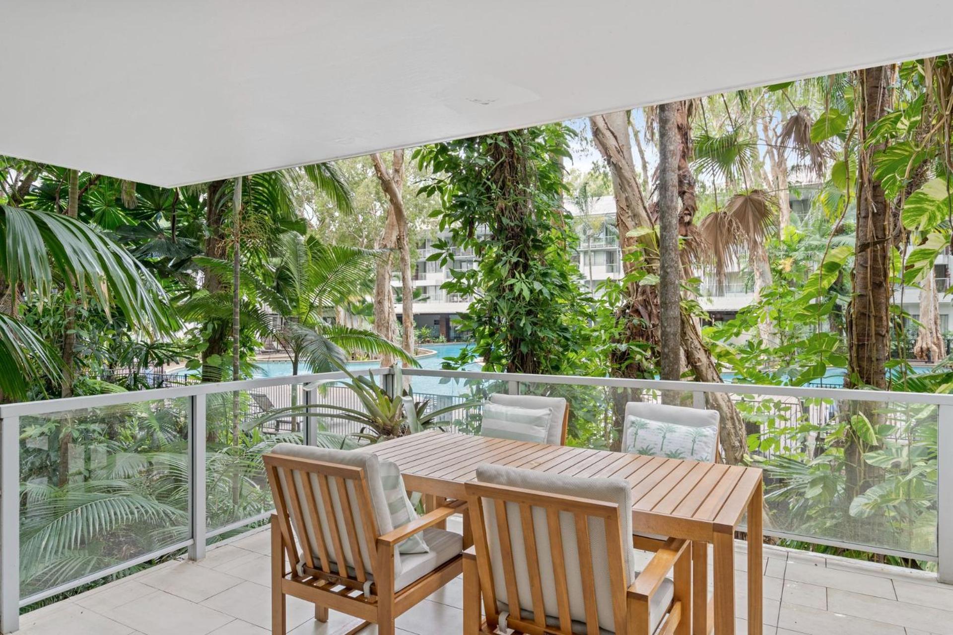 Belle Escapes Drift Beachfront Resort Pool View Suite 4106