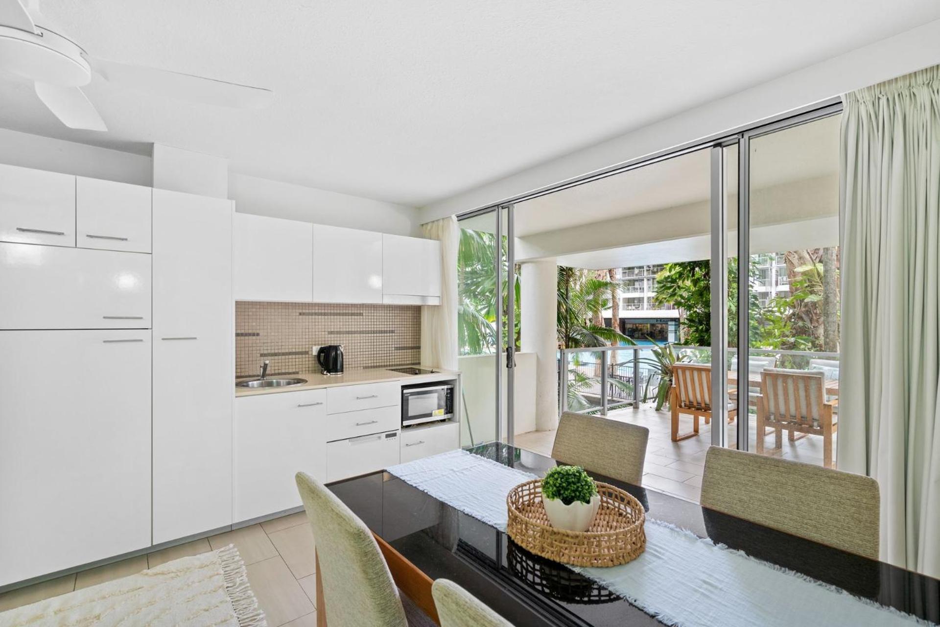 Belle Escapes Drift Beachfront Resort Pool View Suite 4106