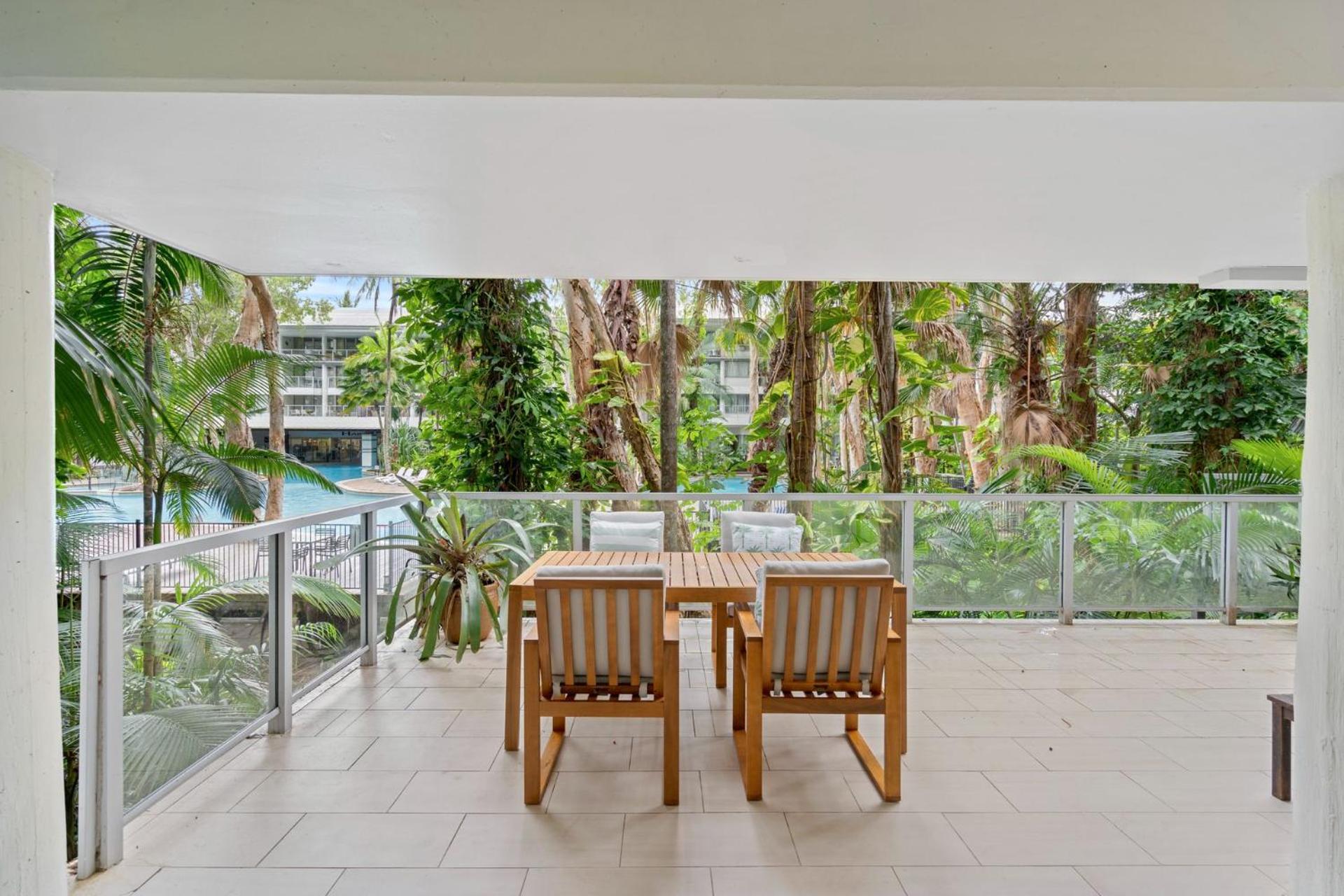 Belle Escapes Drift Beachfront Resort Pool View Suite 4106