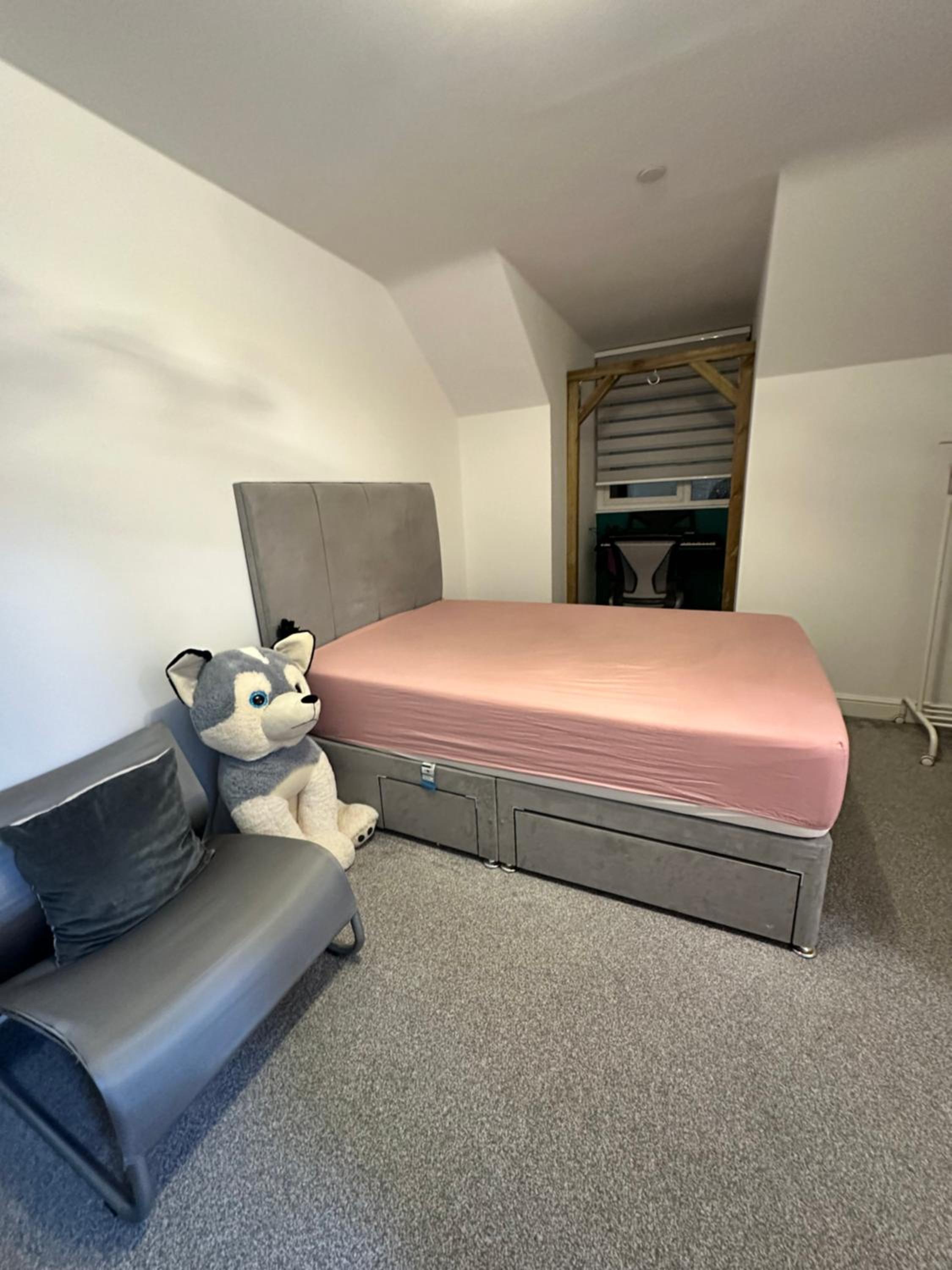 Elegant room near Deansgate Towers Manchester