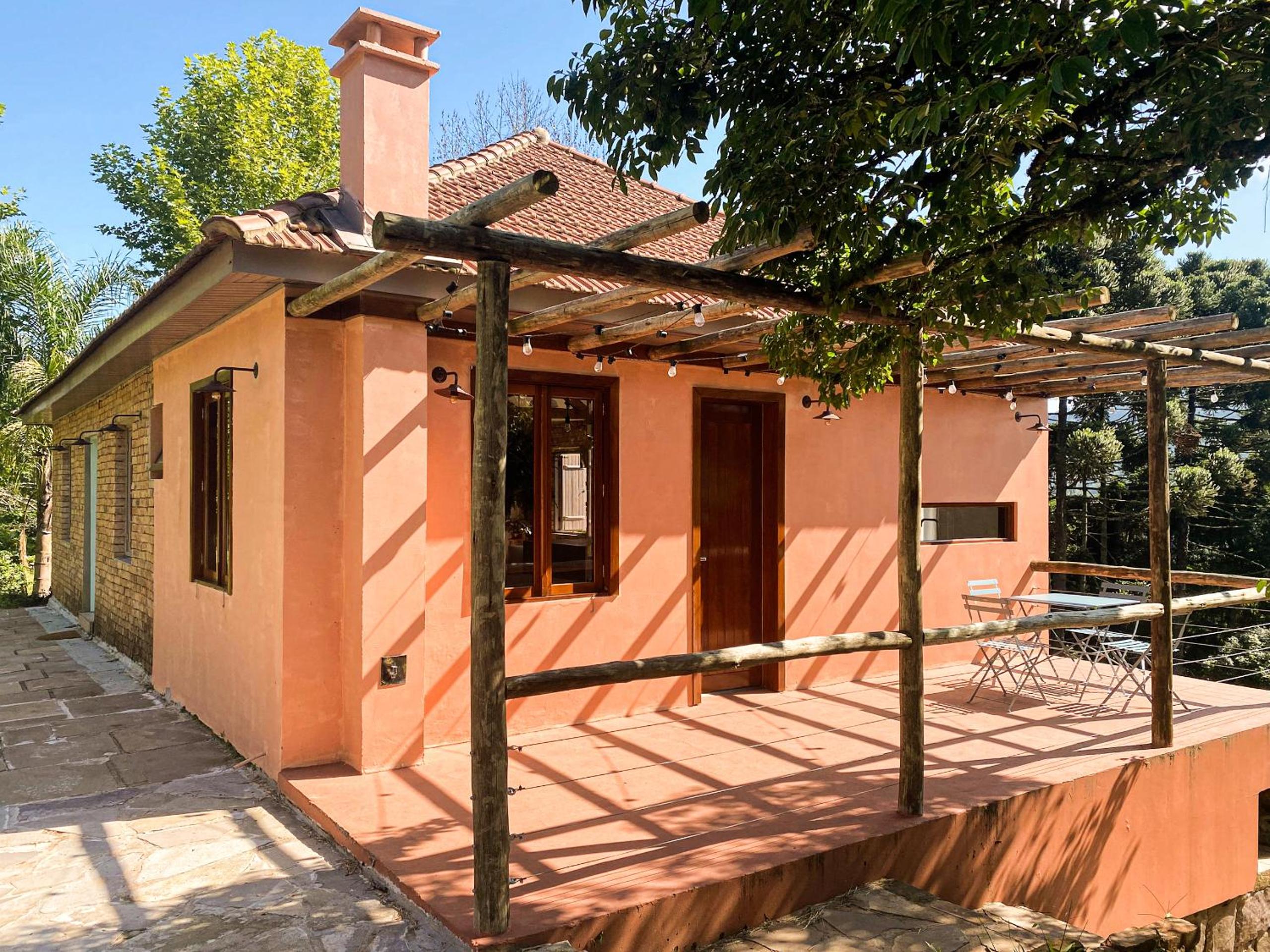 A Magnífica Casa Velha nos Caminhos de Pedra