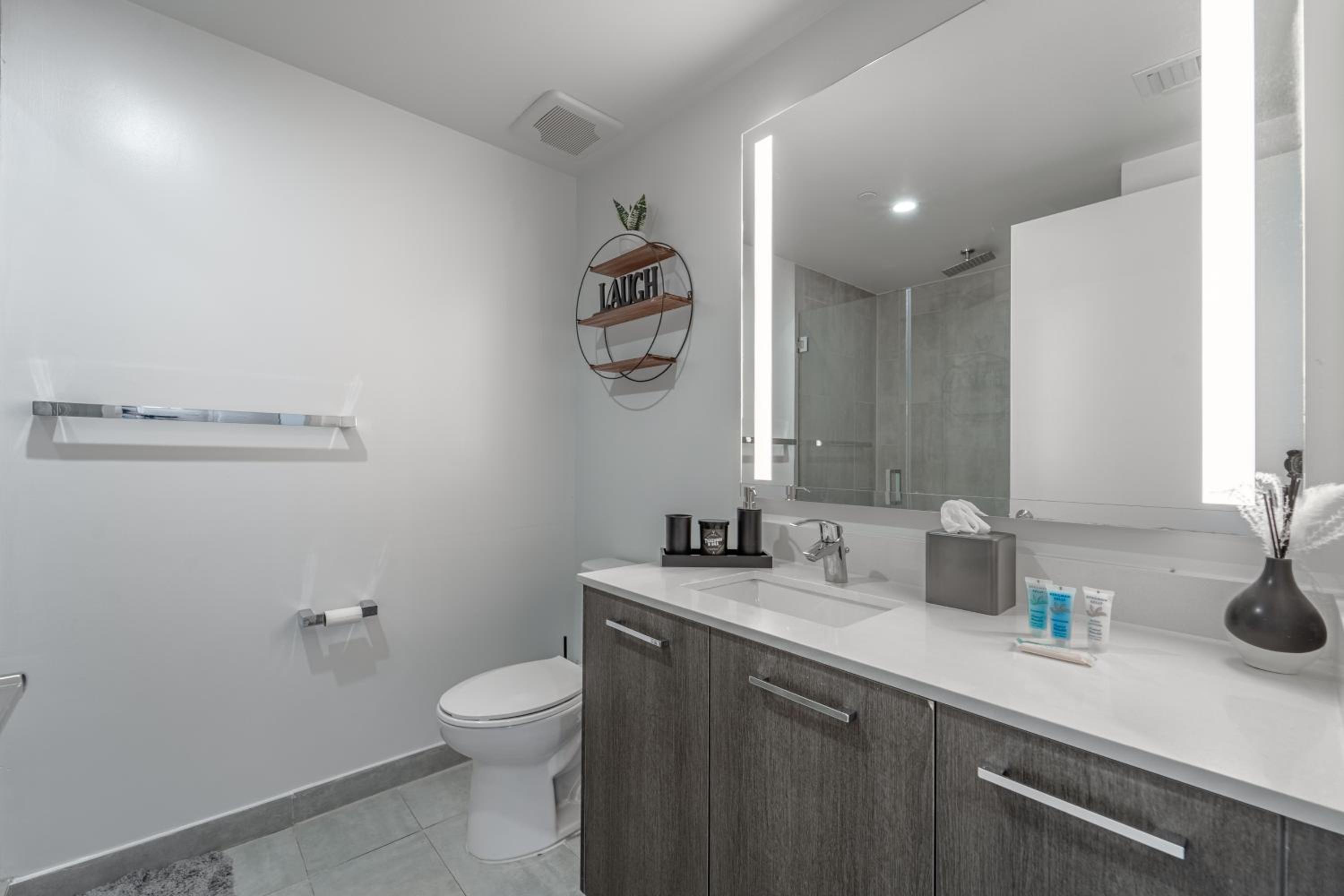 Devereaux Miami Luxury One-Bedroom and Studios