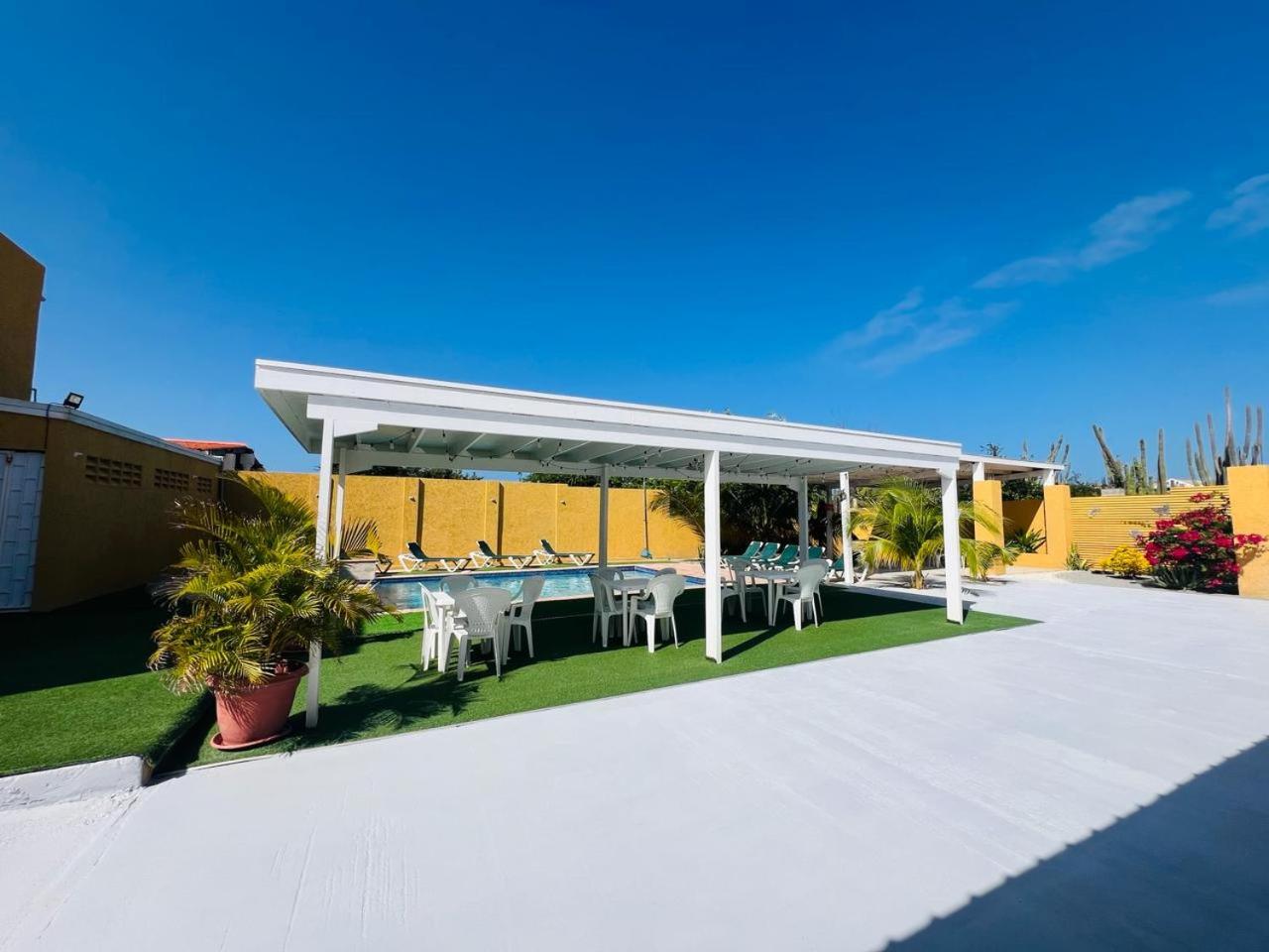 The Gold Vacation Apartments & Villa Aruba