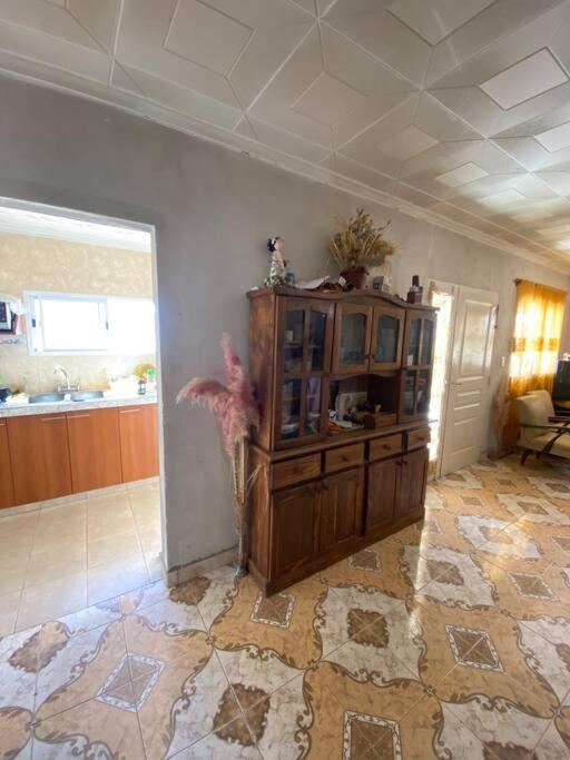 Casa en la montaña con gran vista al valle y lago