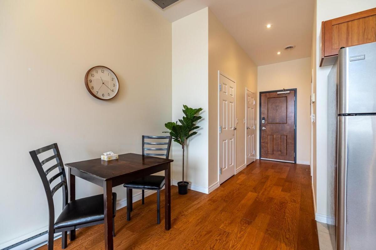 Sunny Downtown Loft #2