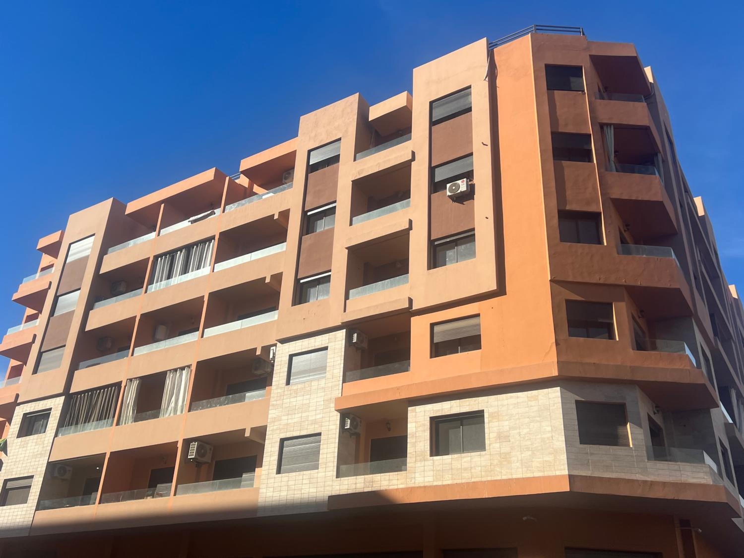 Luxury apartment Gueliz (2 min walk from Train Station)
