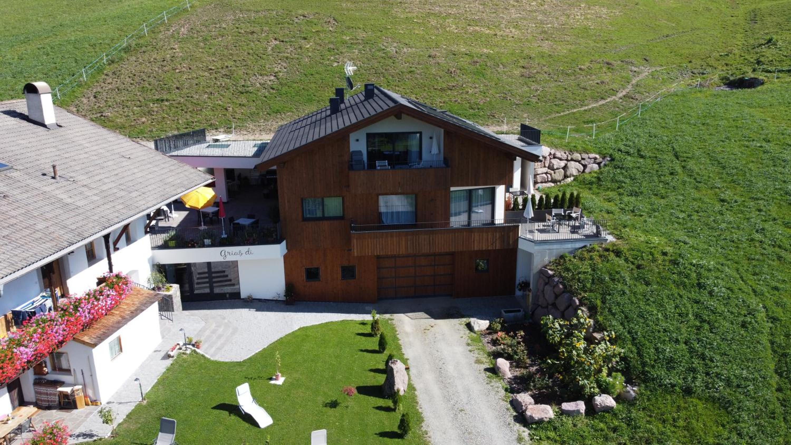 Ladinser Hof Western Suite view 5