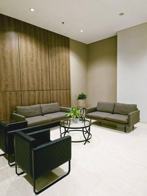 Apt Vasanta Innopark Studio S1oN with Pool view 4