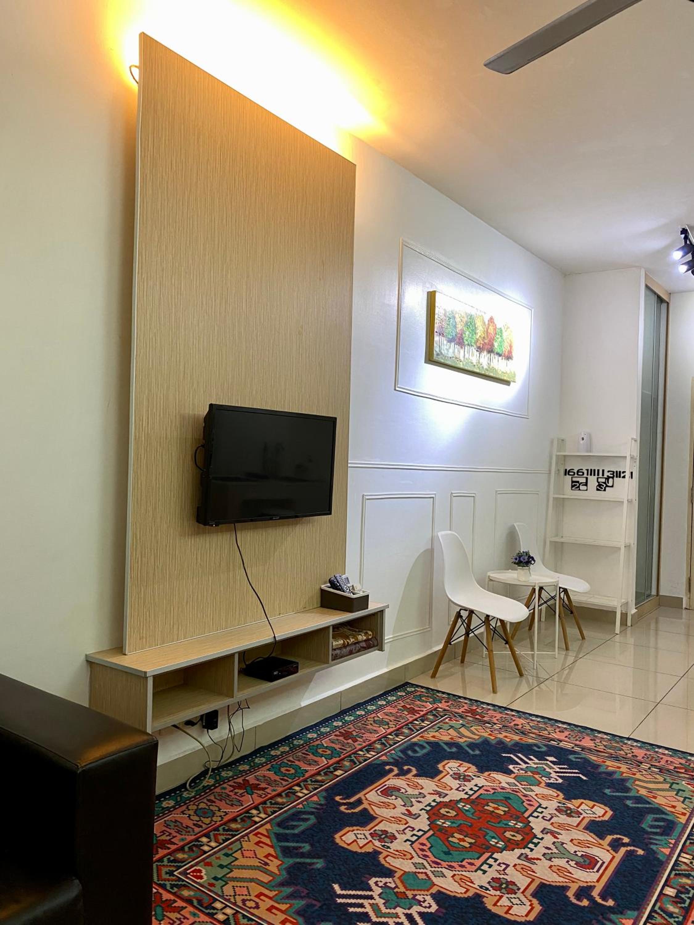 Private Studio Viana Court Service Apartment 3 with private parking photo 8