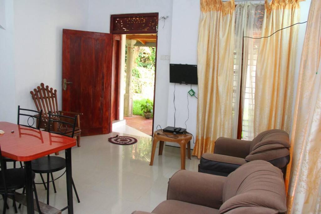 lavender villa Weligama - short/ long term rental view 4