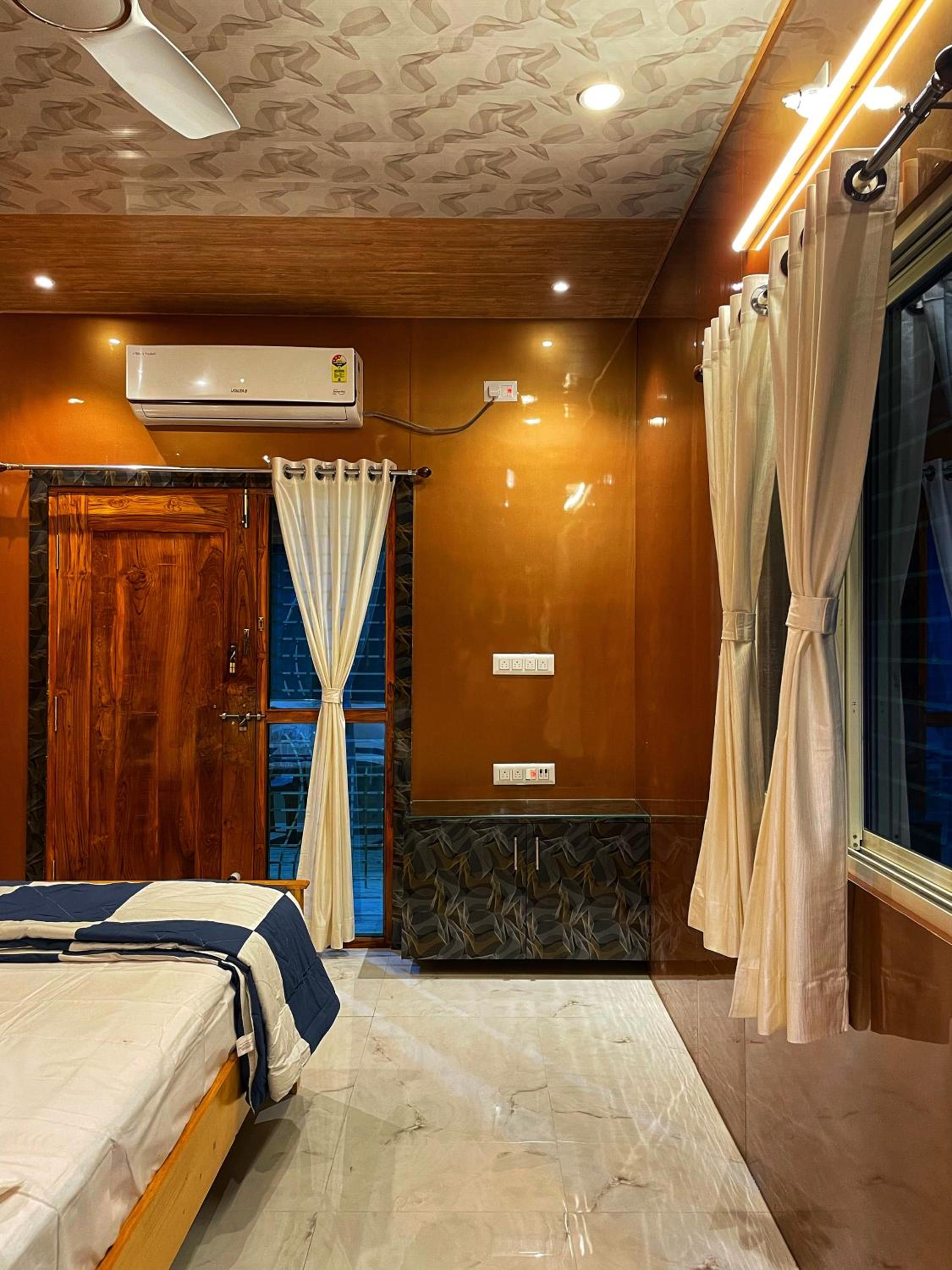 Prakash Homestay