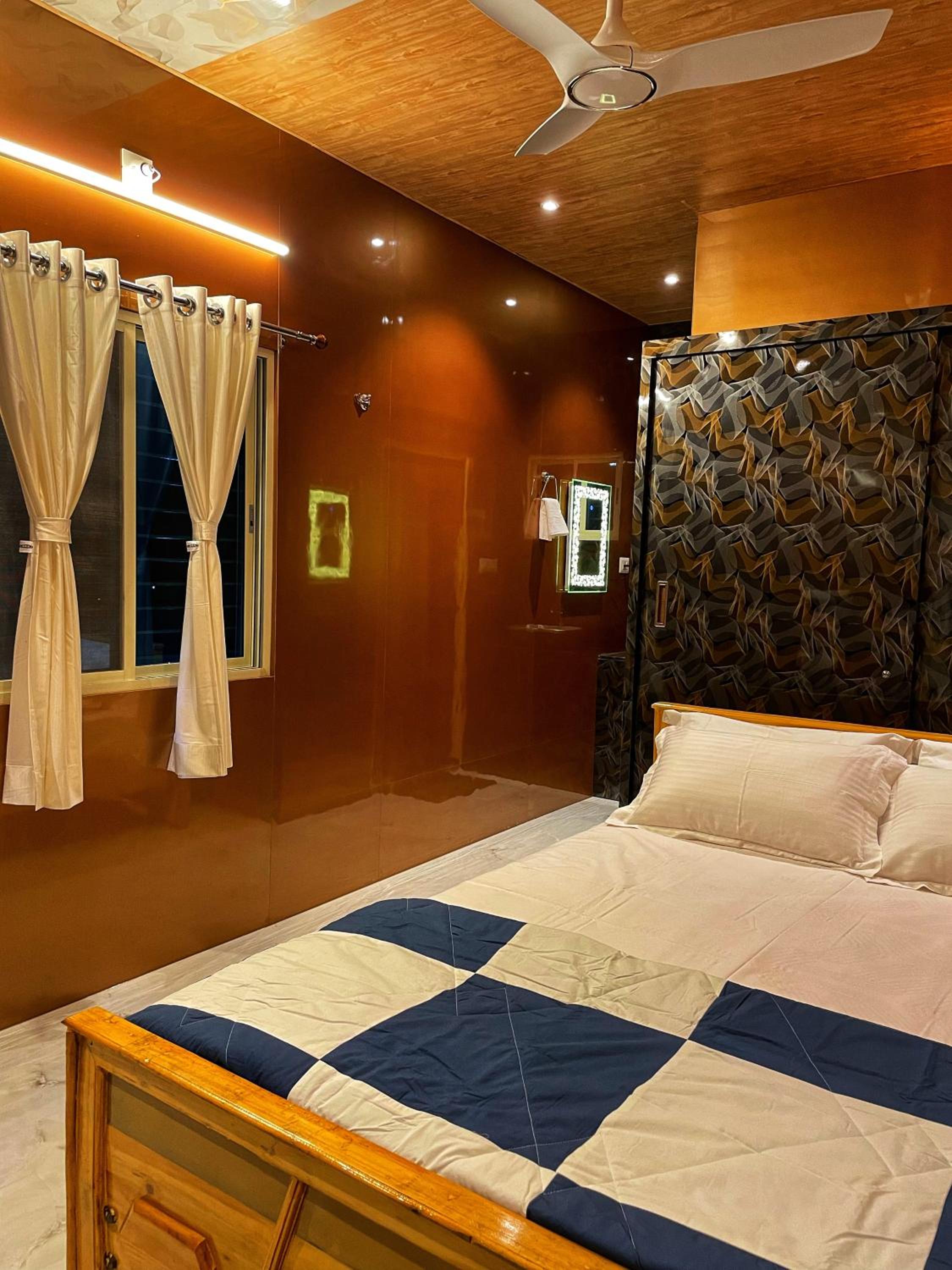 Prakash Homestay