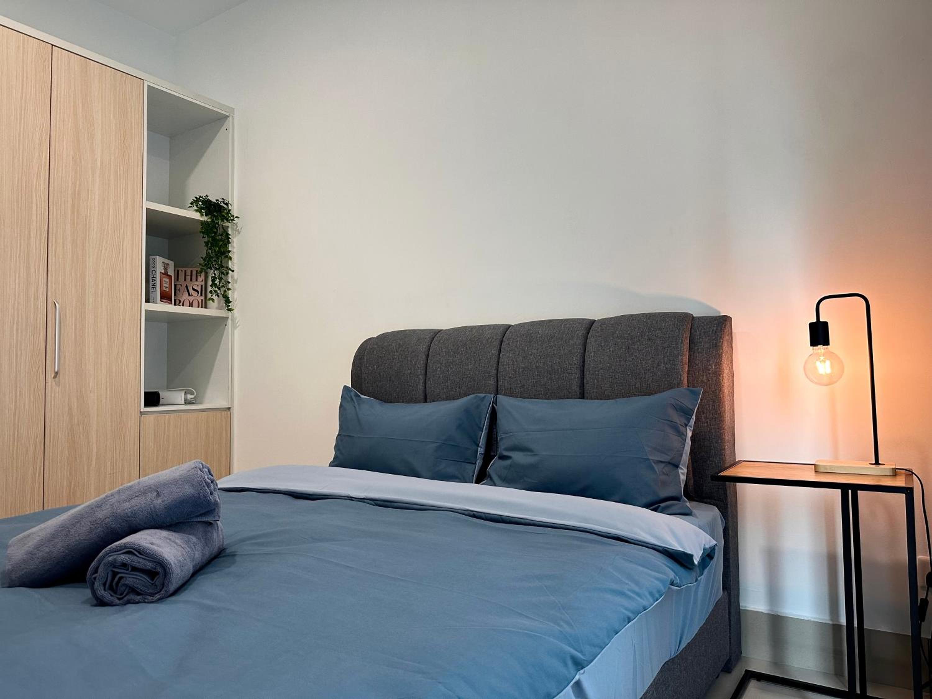 Razak City Residences, Sungai Besi by Rverse Suite