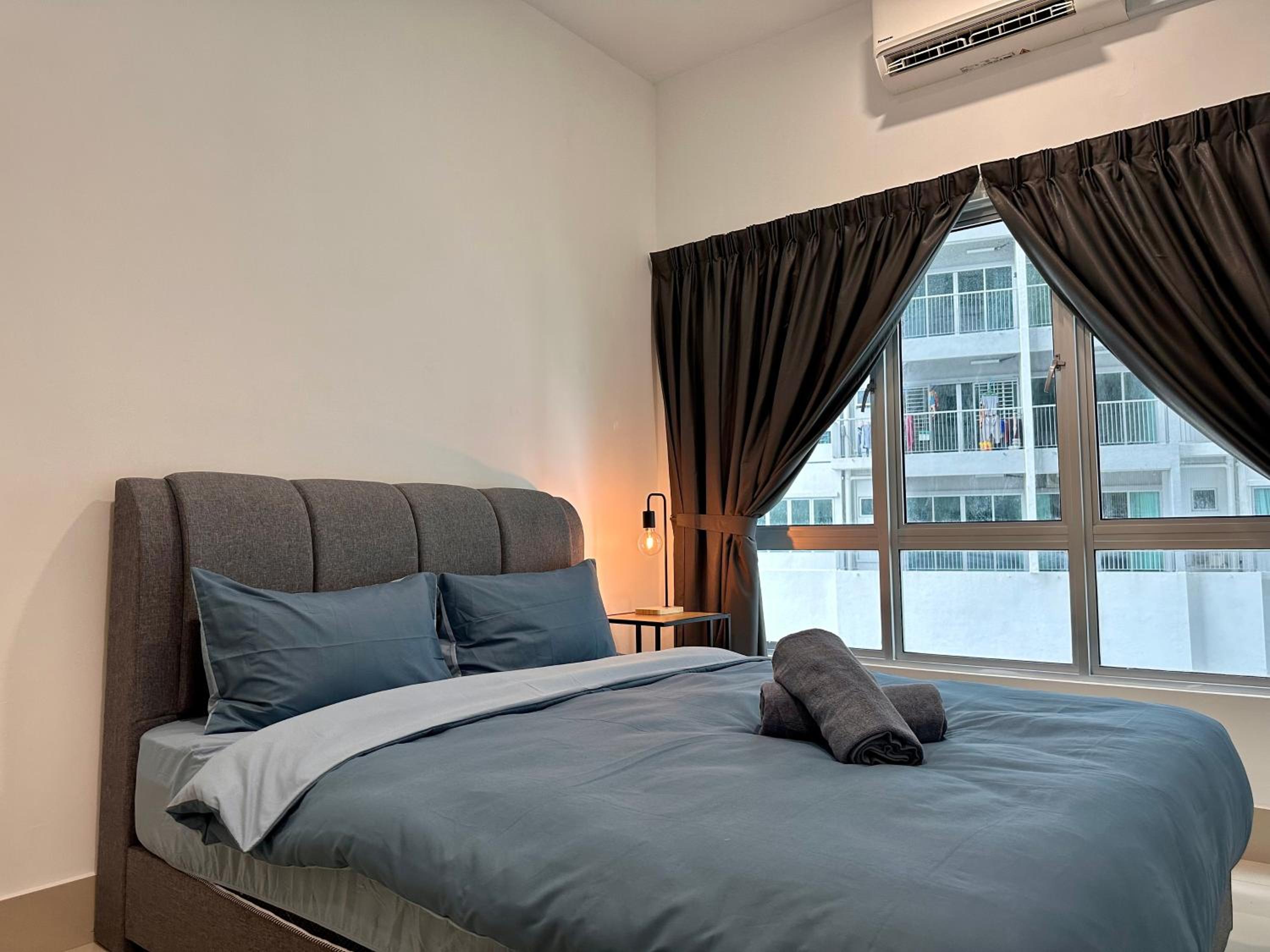 Razak City Residences, Sungai Besi by Rverse Suite