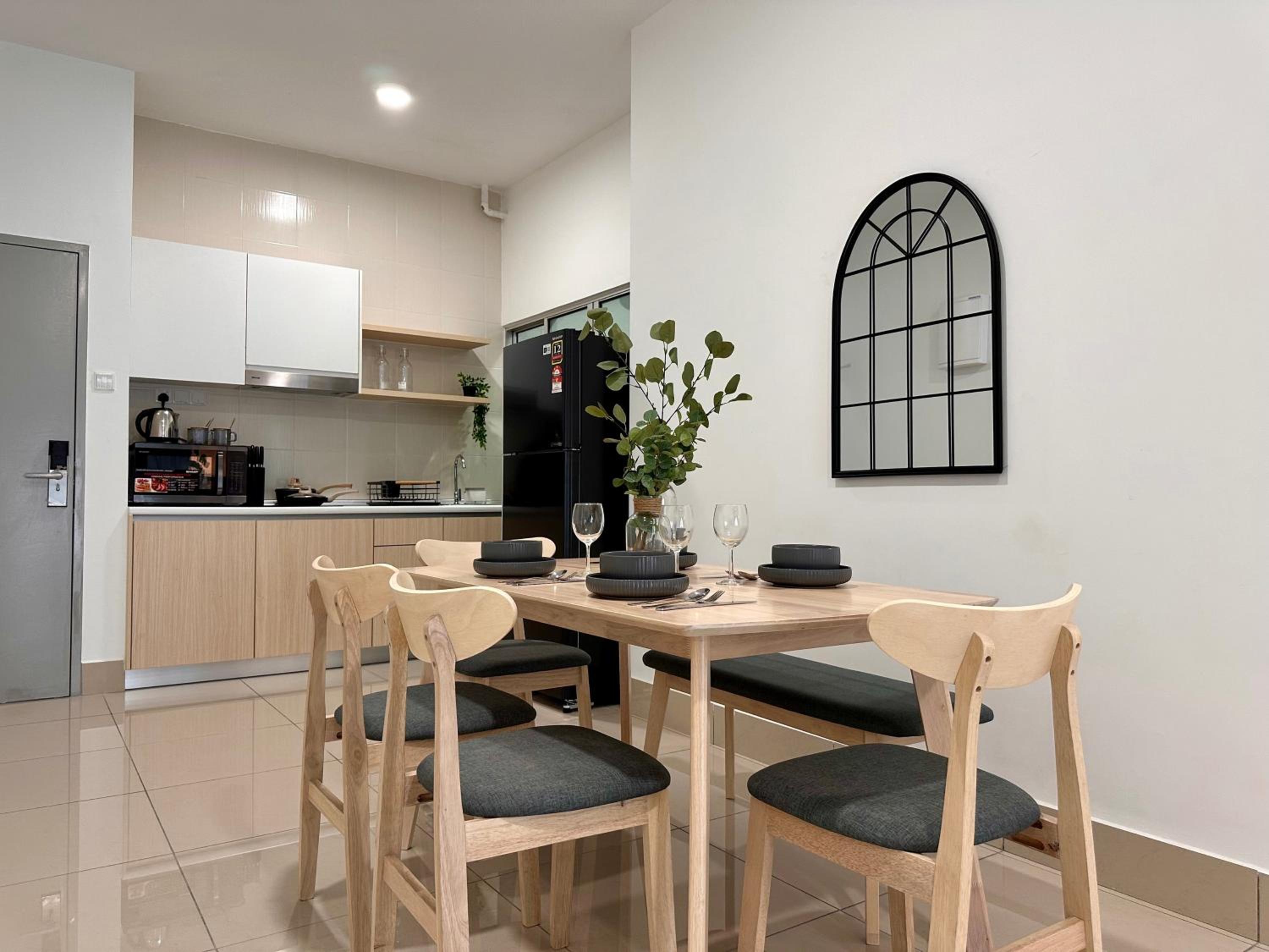 Razak City Residences, Sungai Besi by Rverse Suite