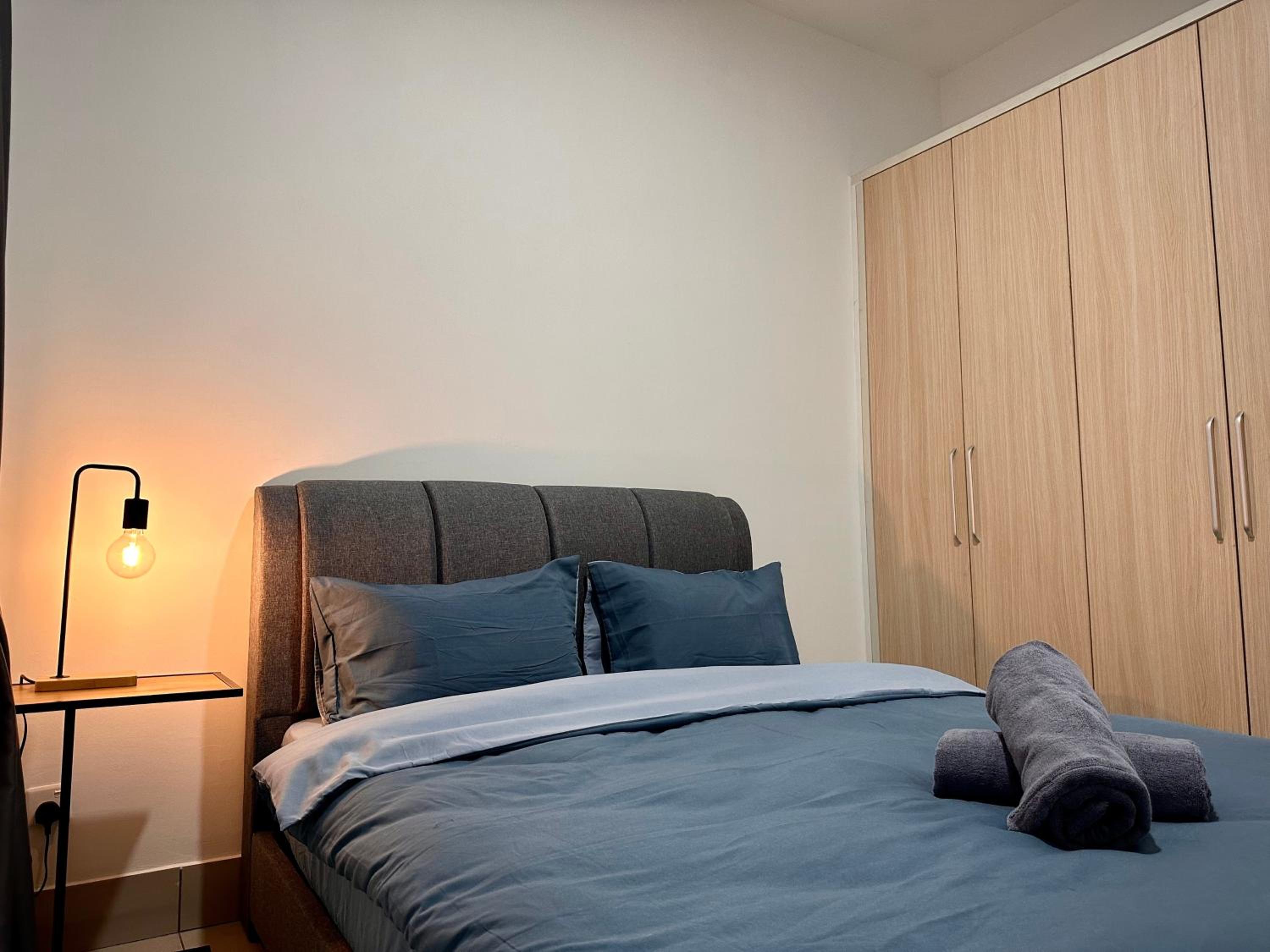 Razak City Residences, Sungai Besi by Rverse Suite