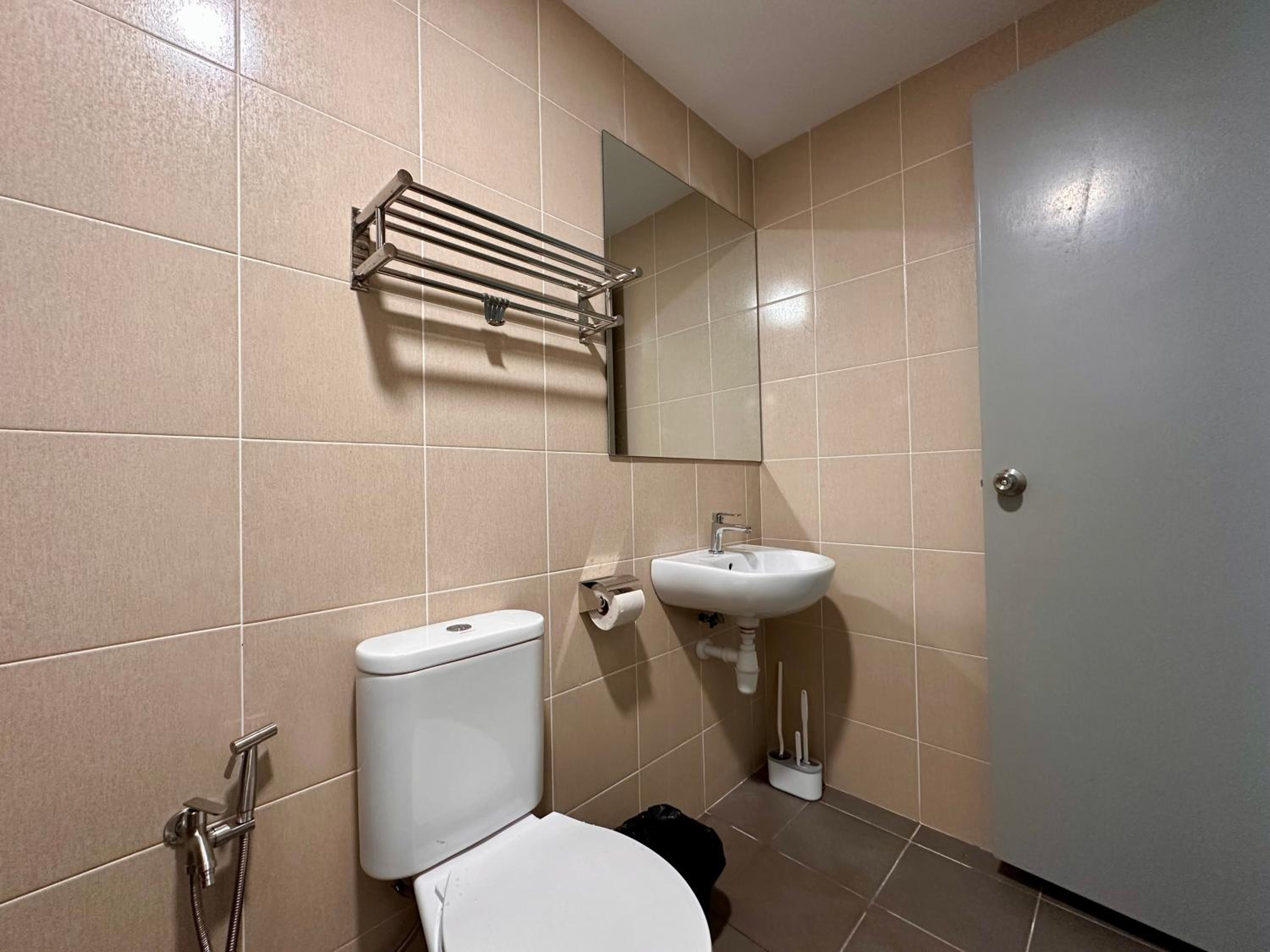 Razak City Residences, Sungai Besi by Rverse Suite