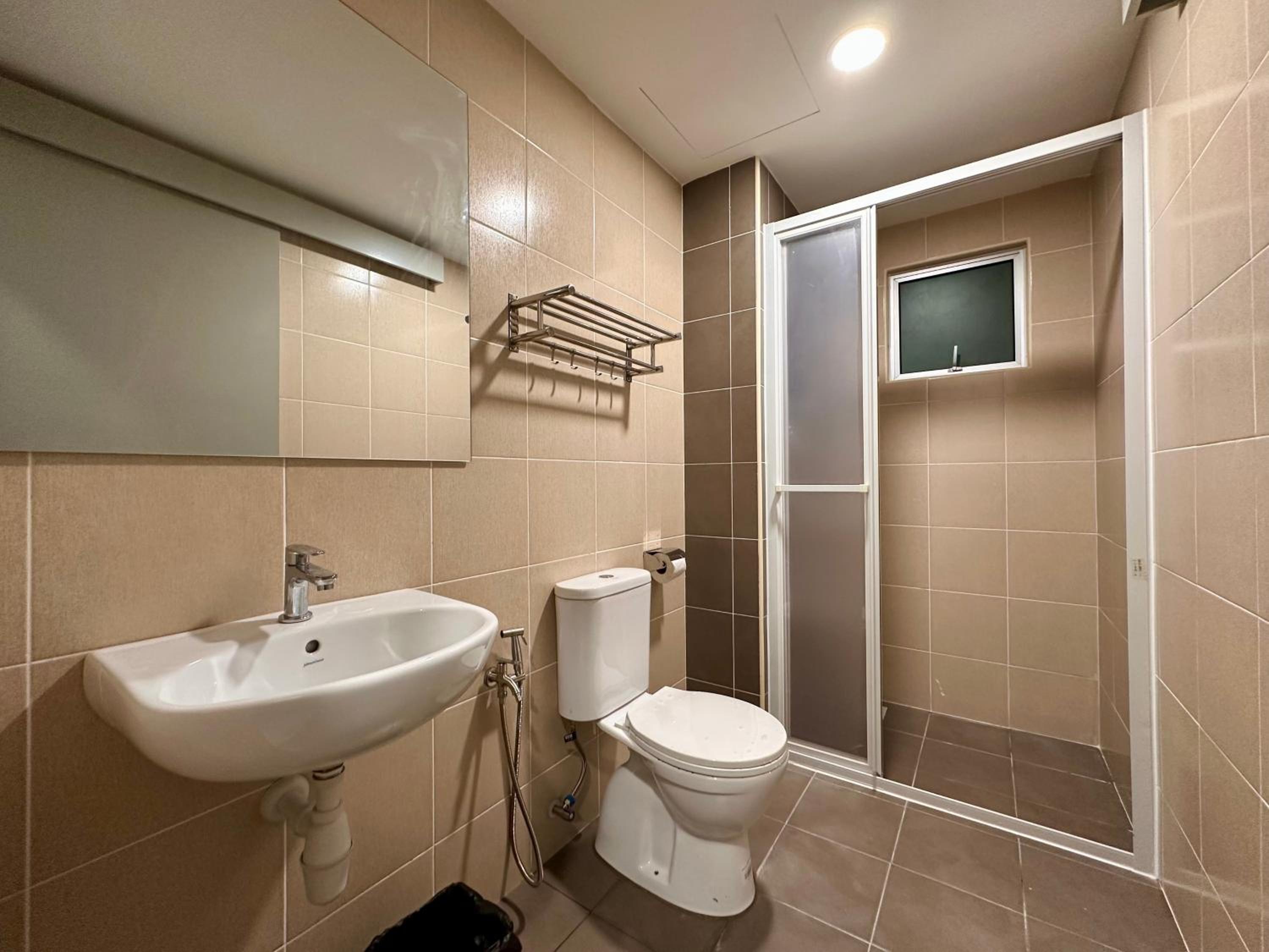 Razak City Residences, Sungai Besi by Rverse Suite