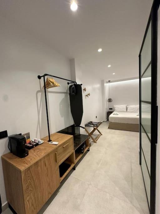 Bonita Luxury Room with Window view 2