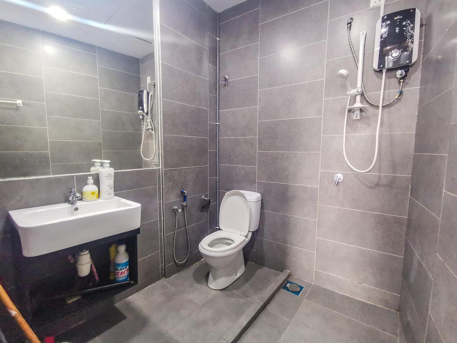 A Comfy & Stylish Studio in Empire Damansara photo 5
