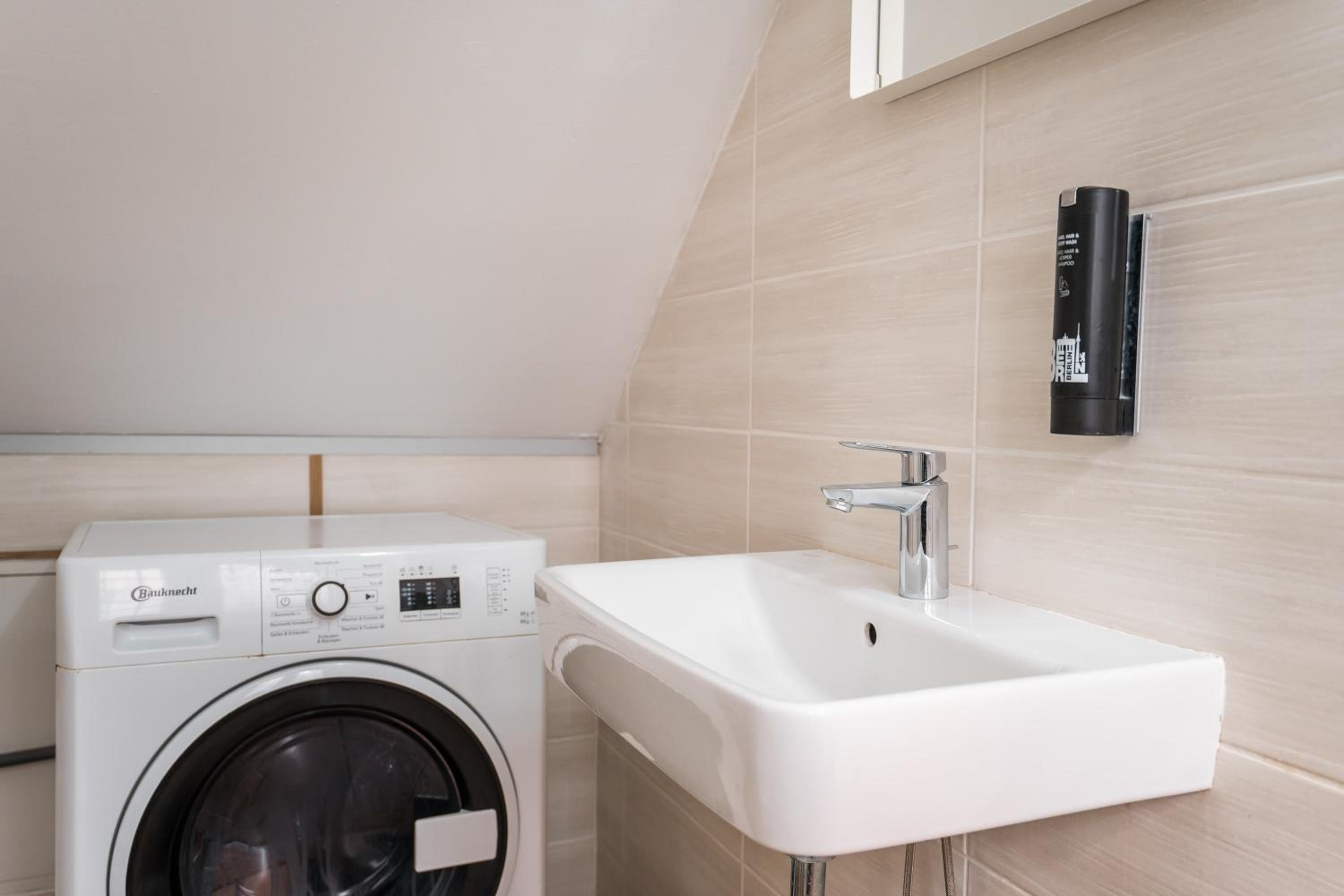 2 Bedroom Apartment in convinient location