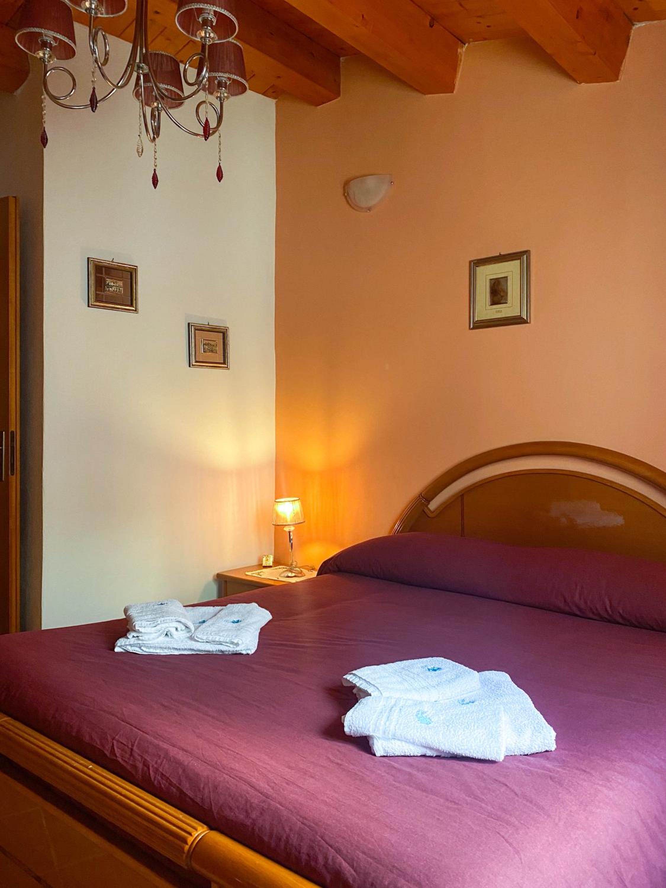 BLU HOME TRINACRIA view 3