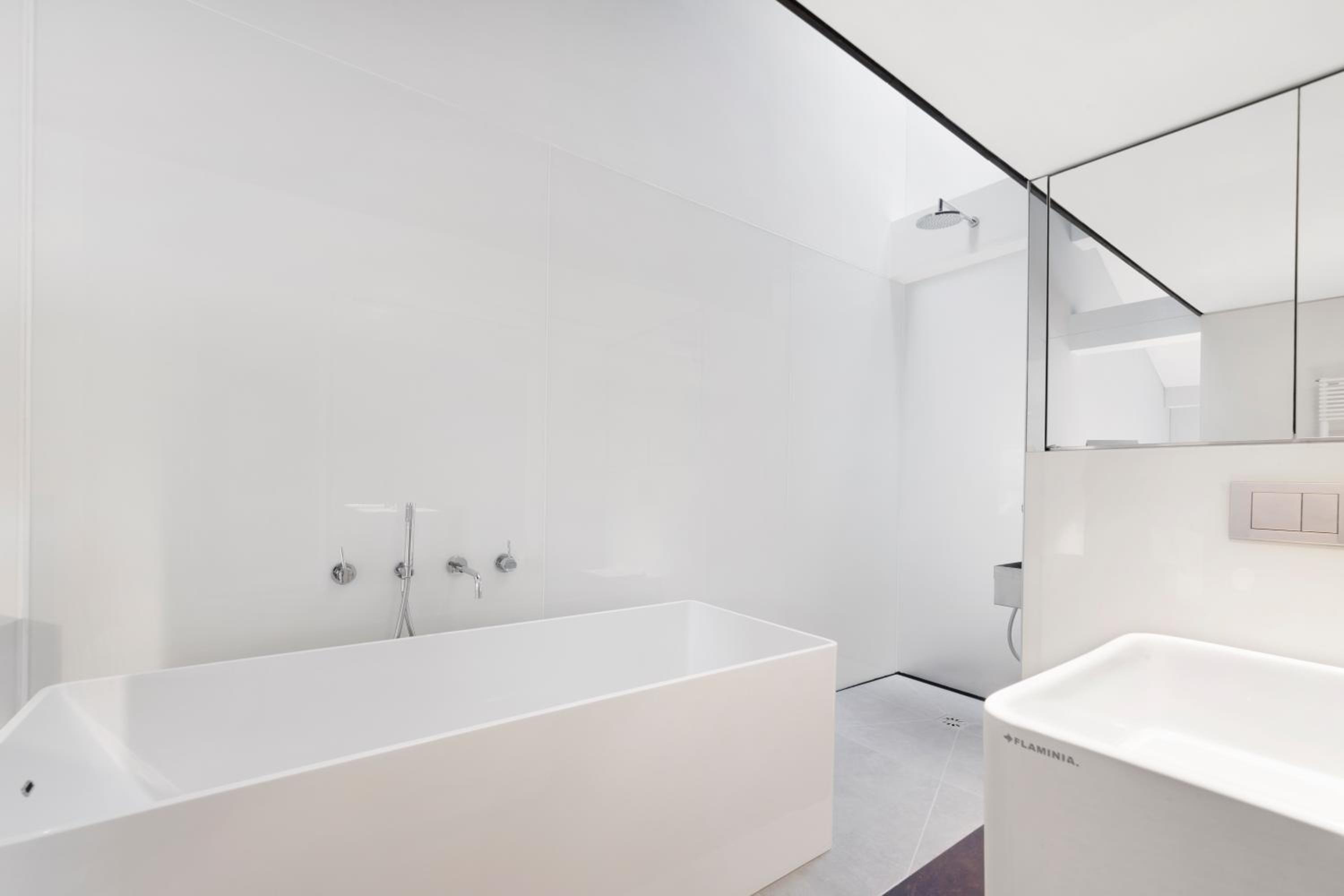 Elegant Paddington Penthouse by MoreThanStays