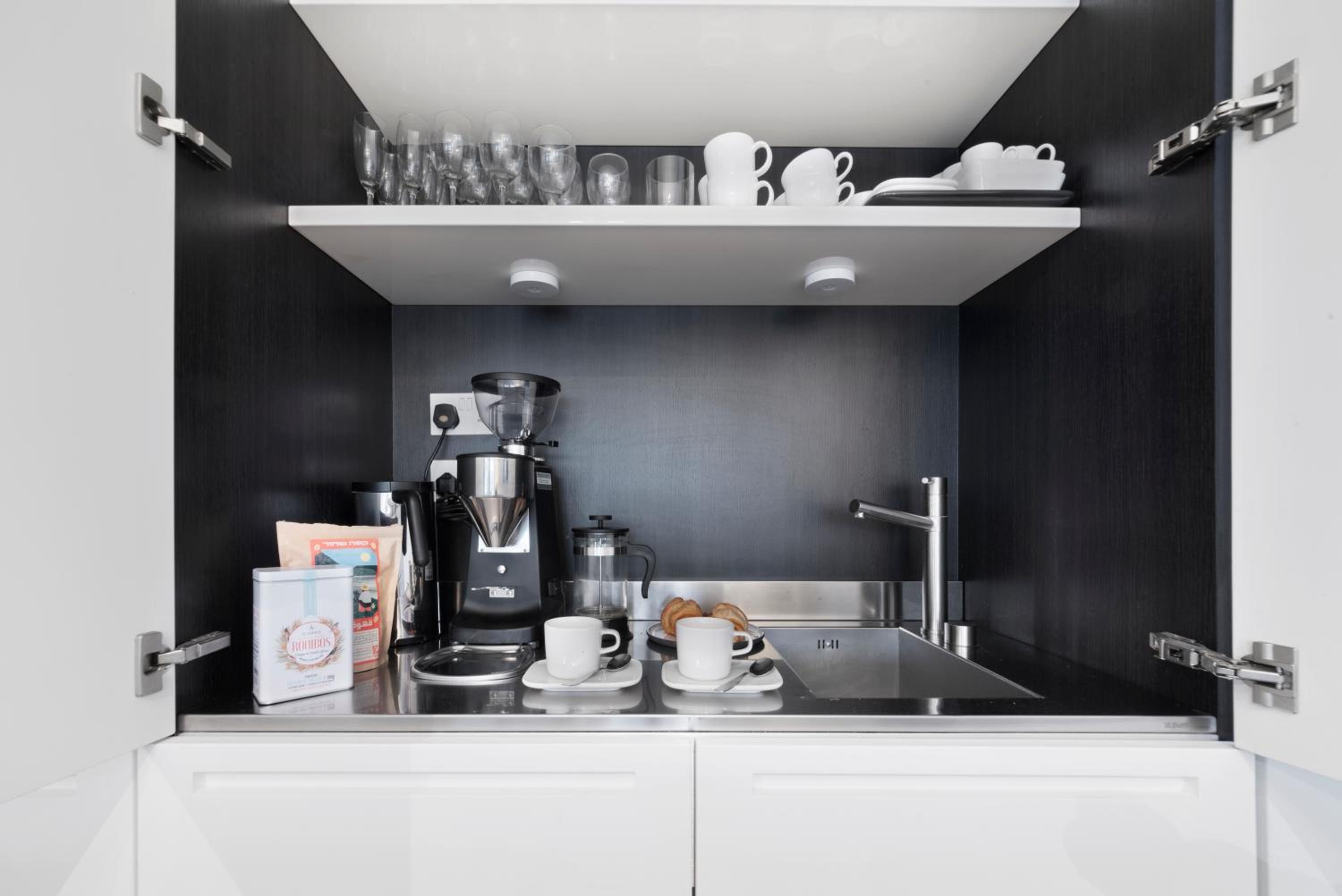 Elegant Paddington Penthouse by MoreThanStays