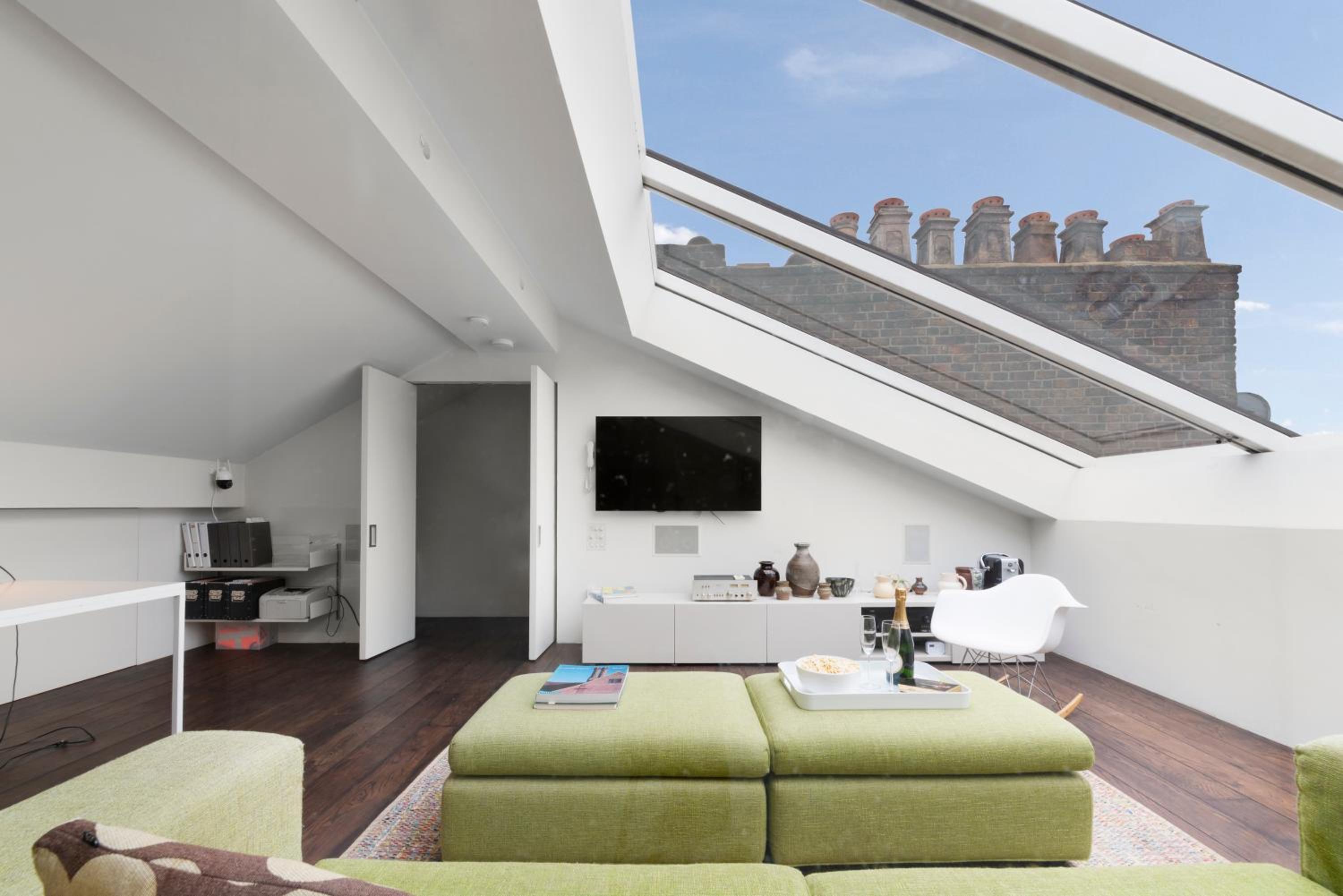 Elegant Paddington Penthouse by MoreThanStays