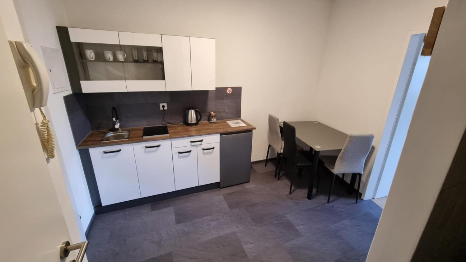 Apartment- Zimmer Pernter
