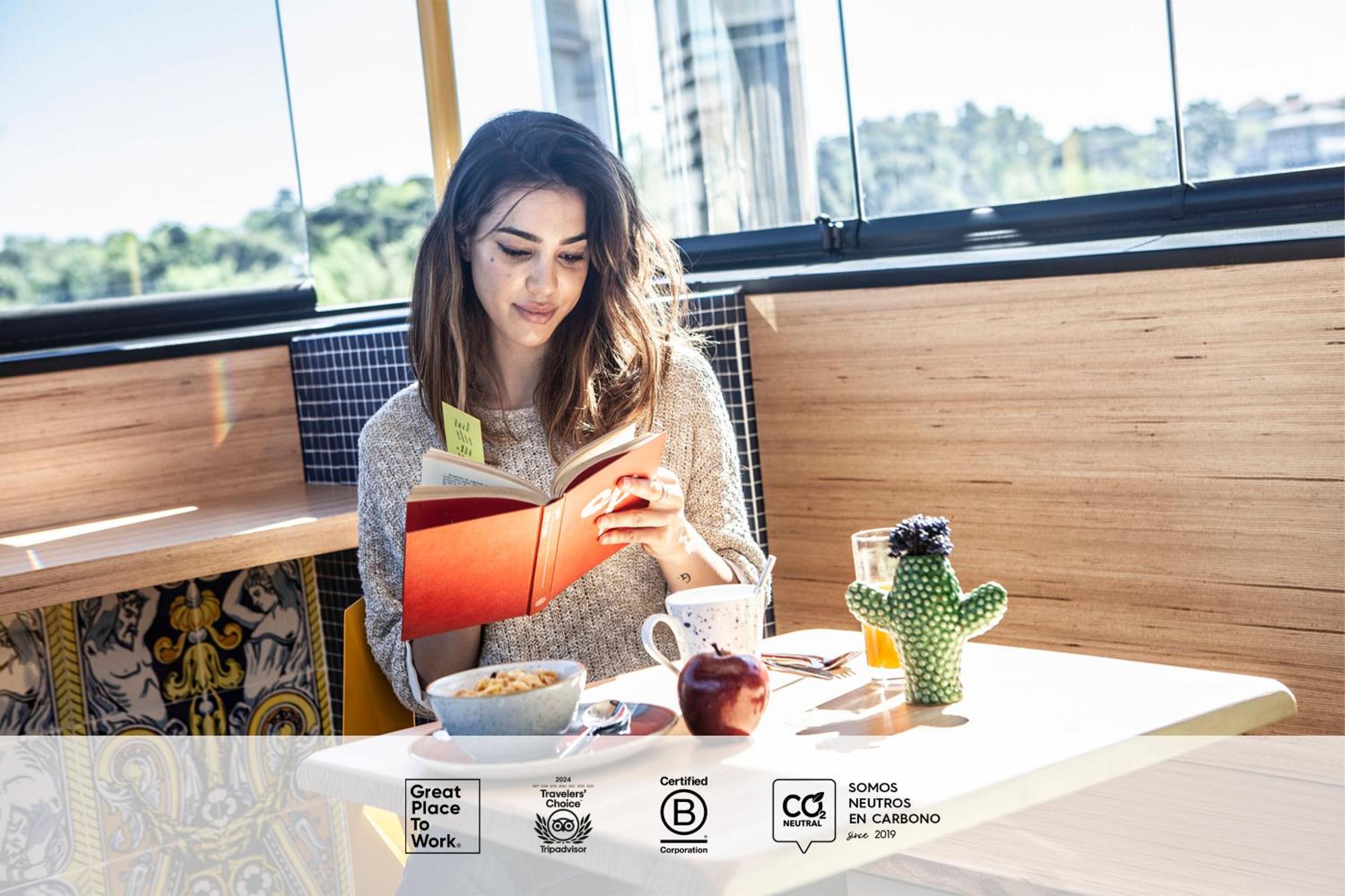 SLEEP'N Atocha - B Corp Certified