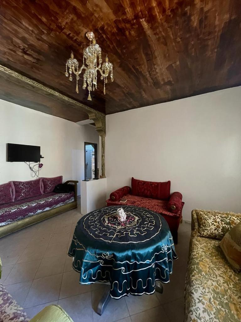 Route de la jnane awrad lotissement 14 immeuble 5 étage 4 appartement 20 Marrakech