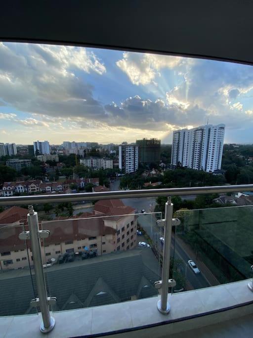 Rare Find Cozy 1bedroom with City Skyline views