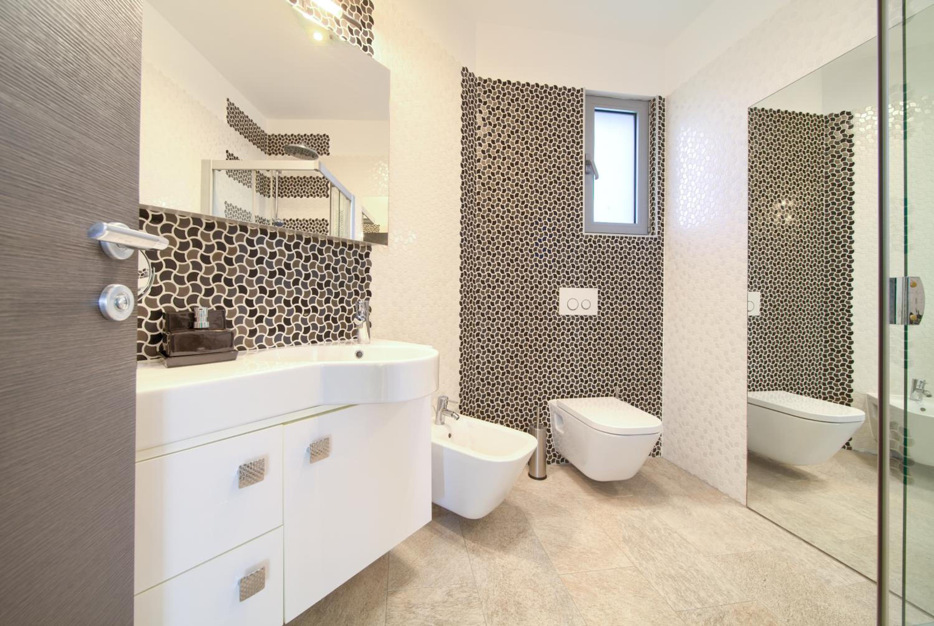 Villa Miracle 2 with heated pool en Krk — bathroom