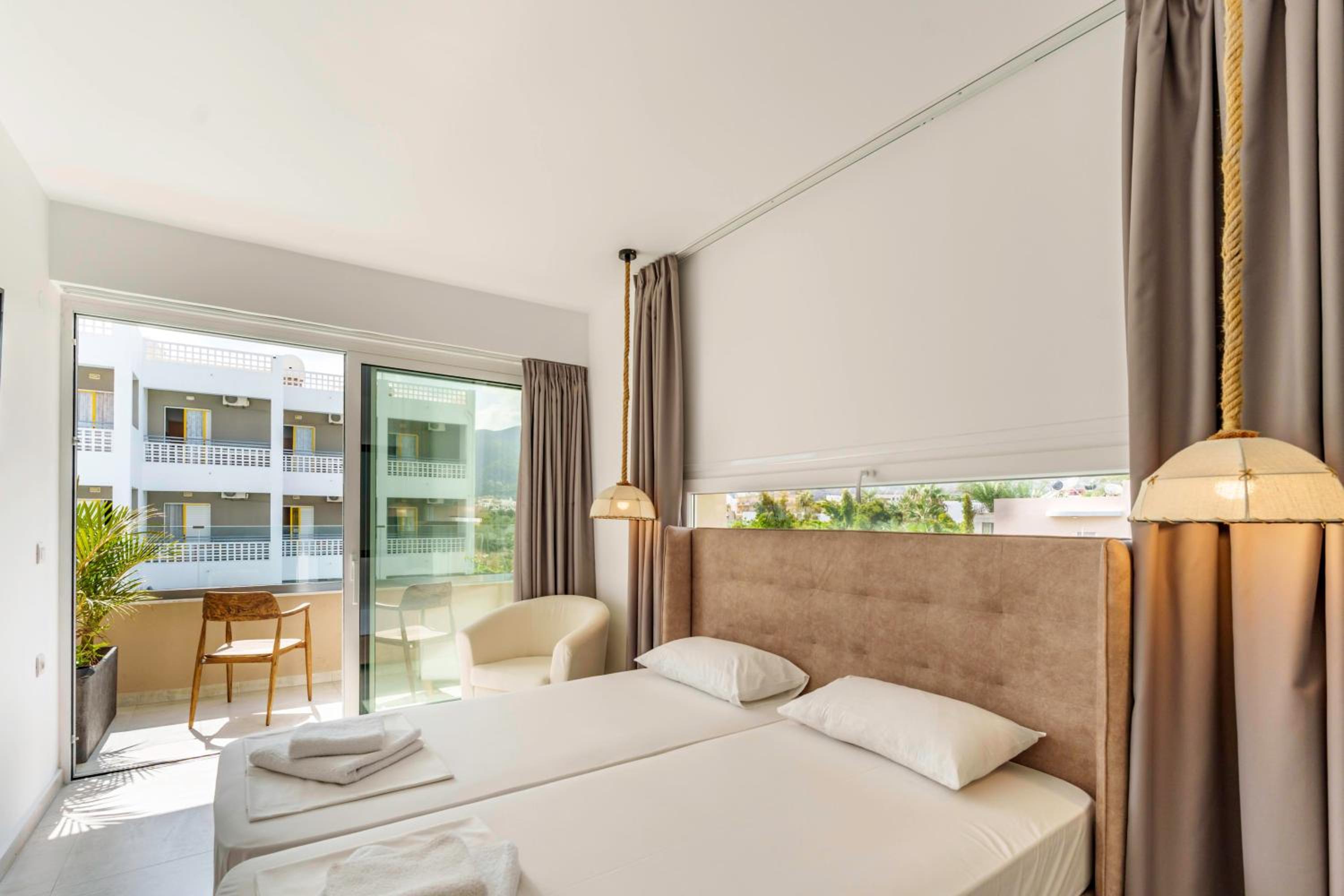 Stella Maria Hotel & Suites