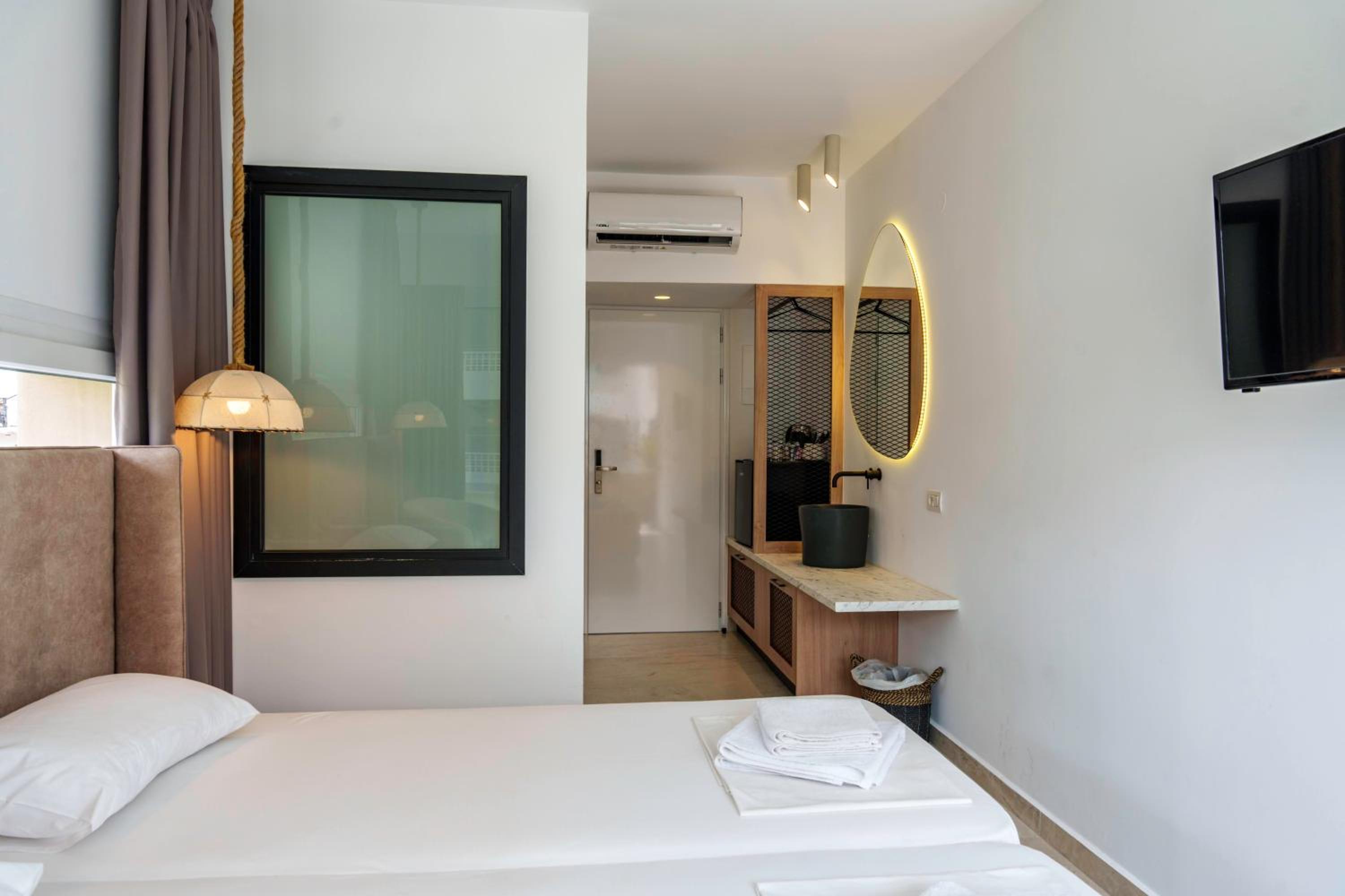 Stella Maria Hotel & Suites
