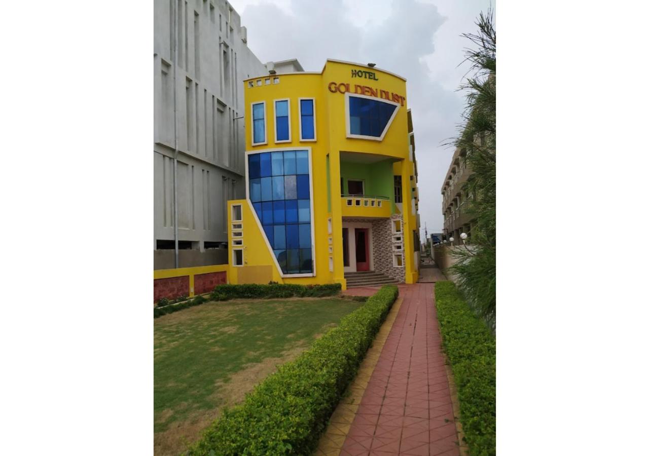 Hotel Golden Dust Royal Puri view 4
