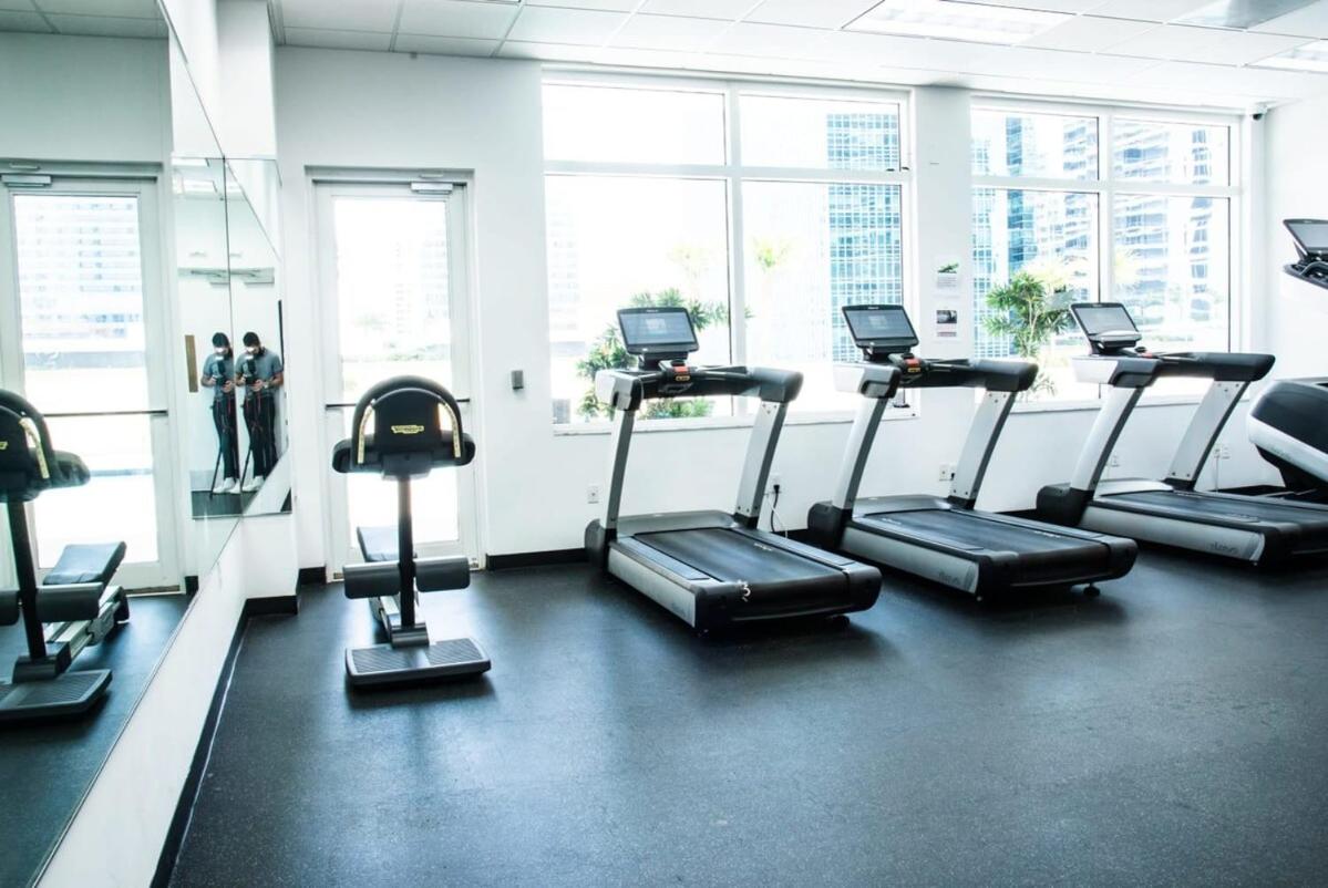 BnB Hyperion - Luxe 3B Condo w City & Ocean Views