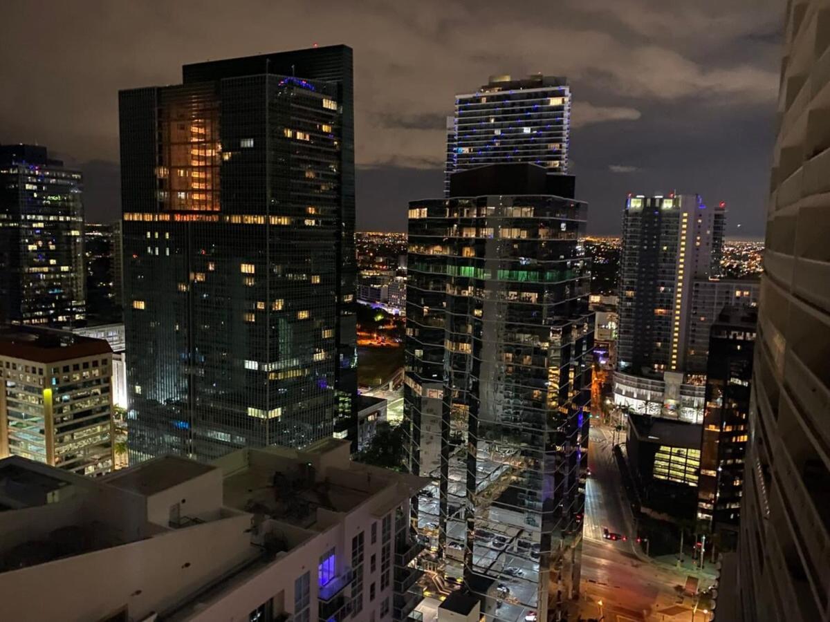 BnB Hyperion - Luxe 3B Condo w City & Ocean Views
