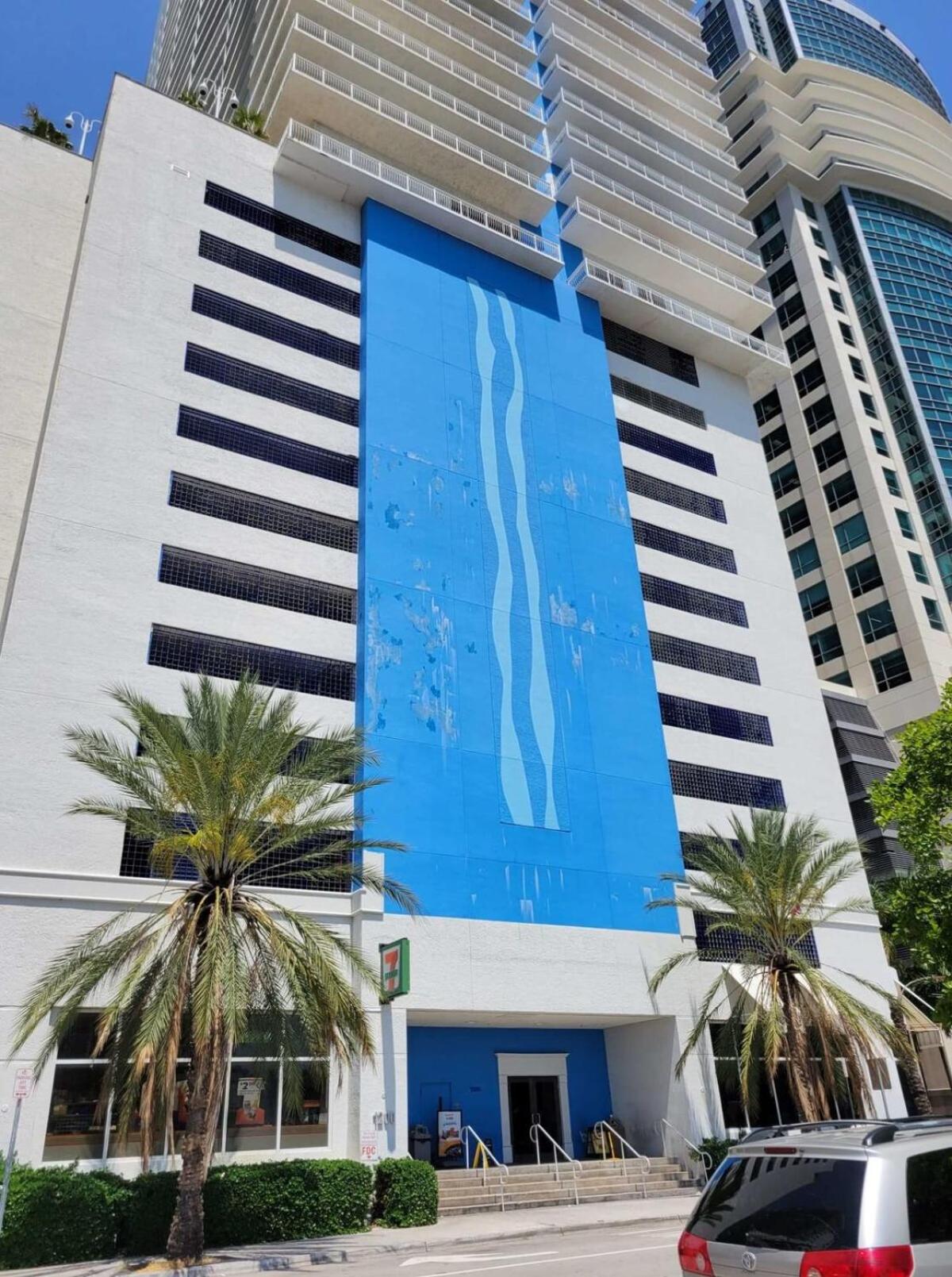 BnB Hyperion - Luxe 3B Condo w City & Ocean Views