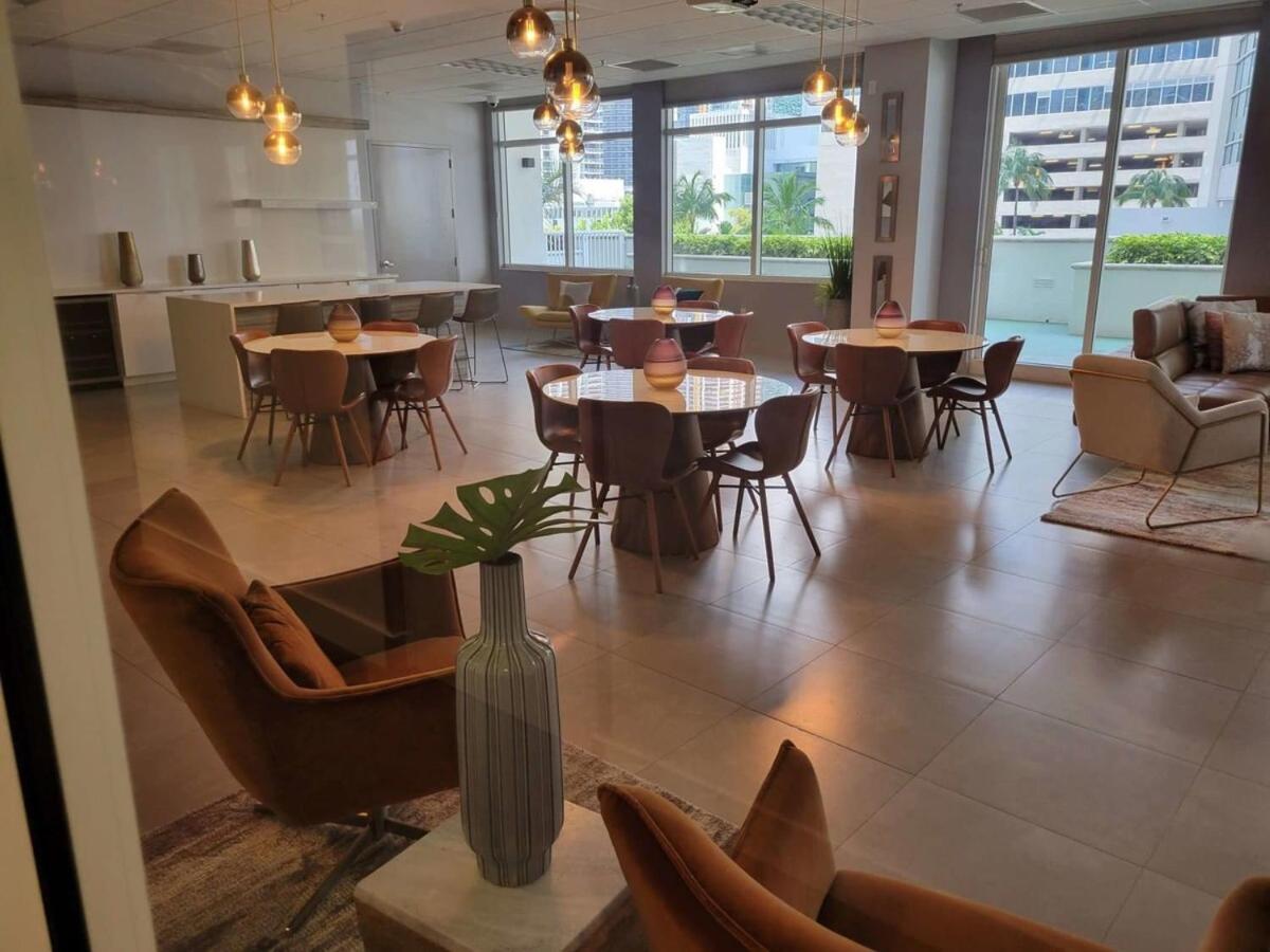 BnB Hyperion - Luxe 3B Condo w City & Ocean Views