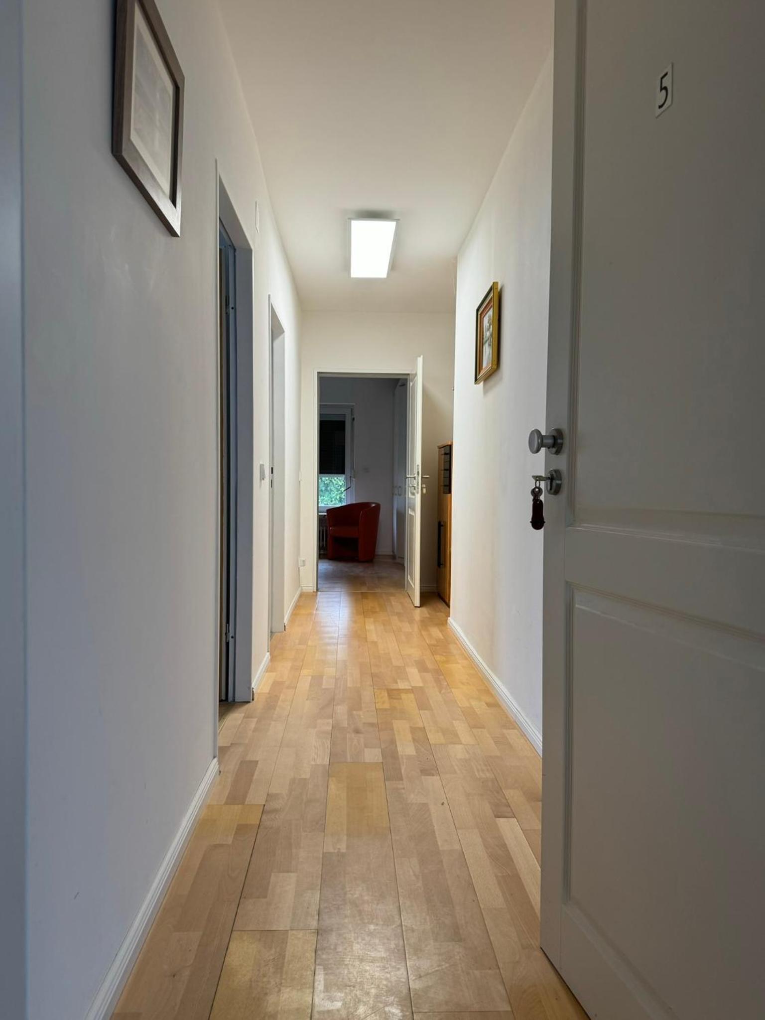 Photo 34