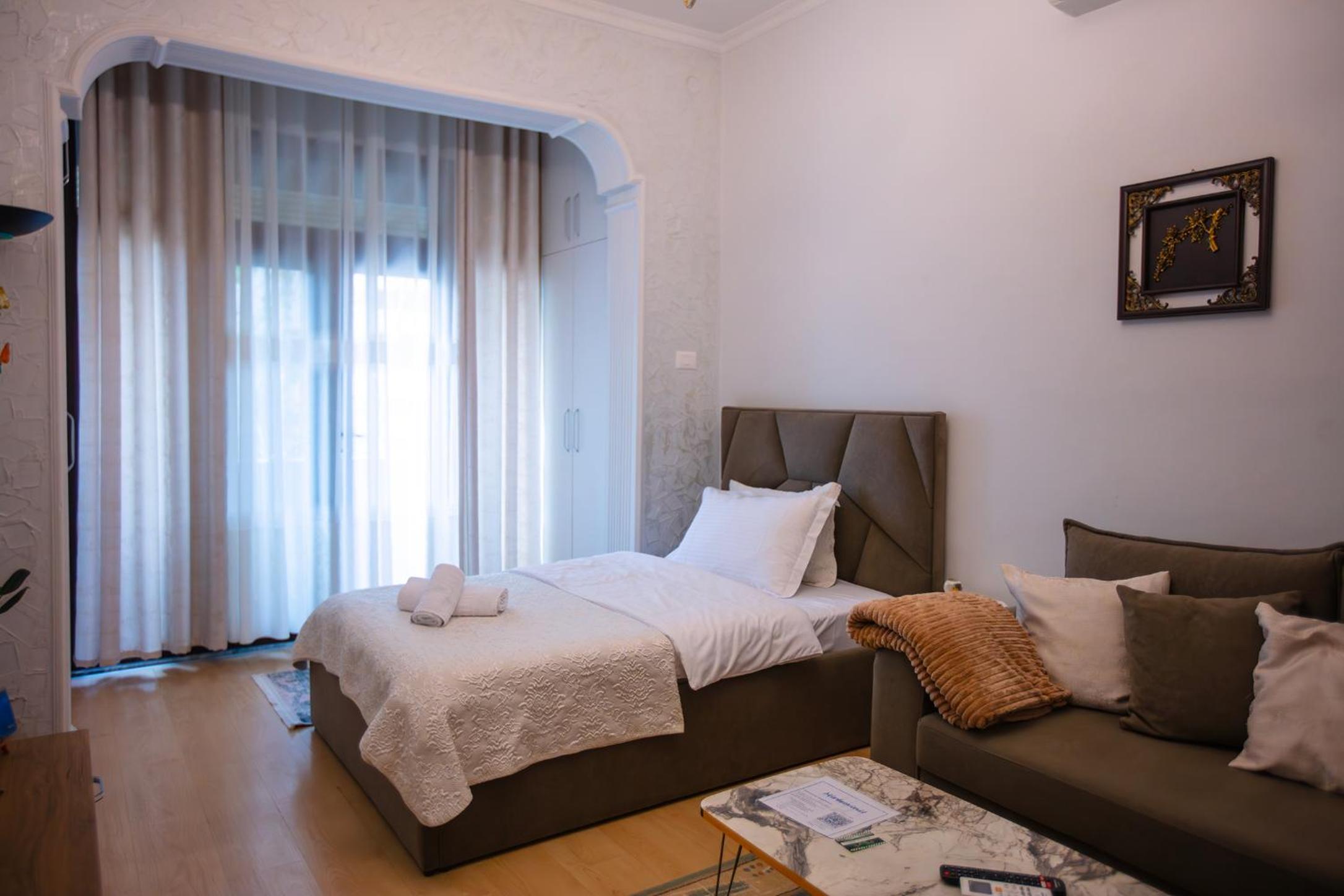 Tirana Center Apartment - Zogu I Boulevard
