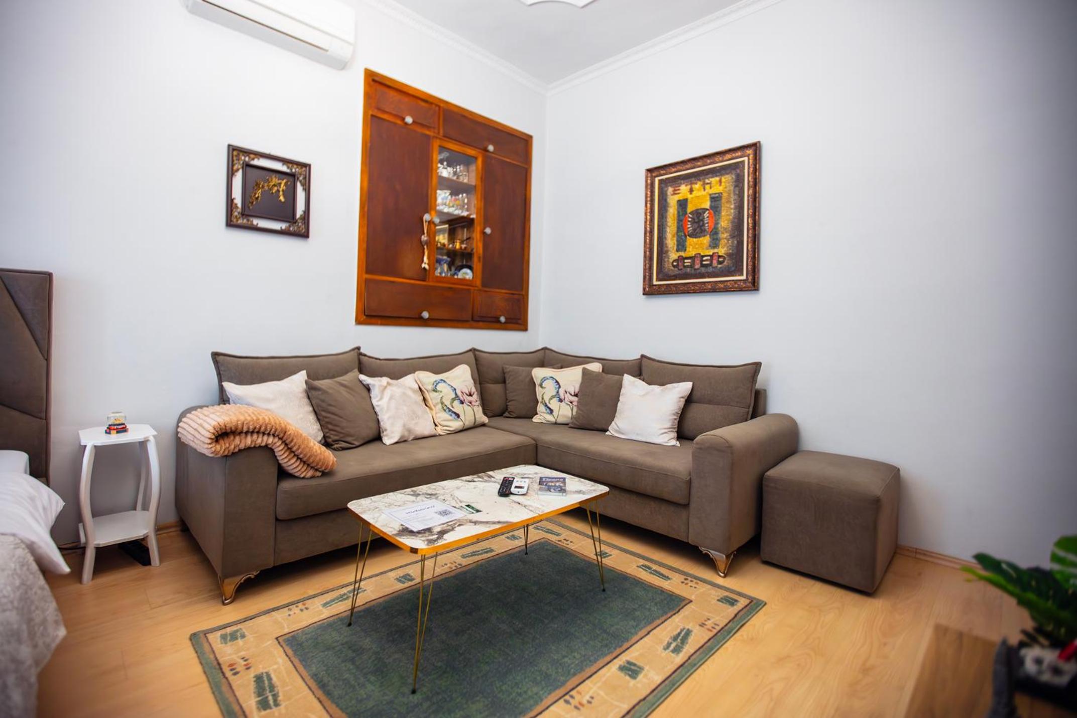 Tirana Center Apartment - Zogu I Boulevard