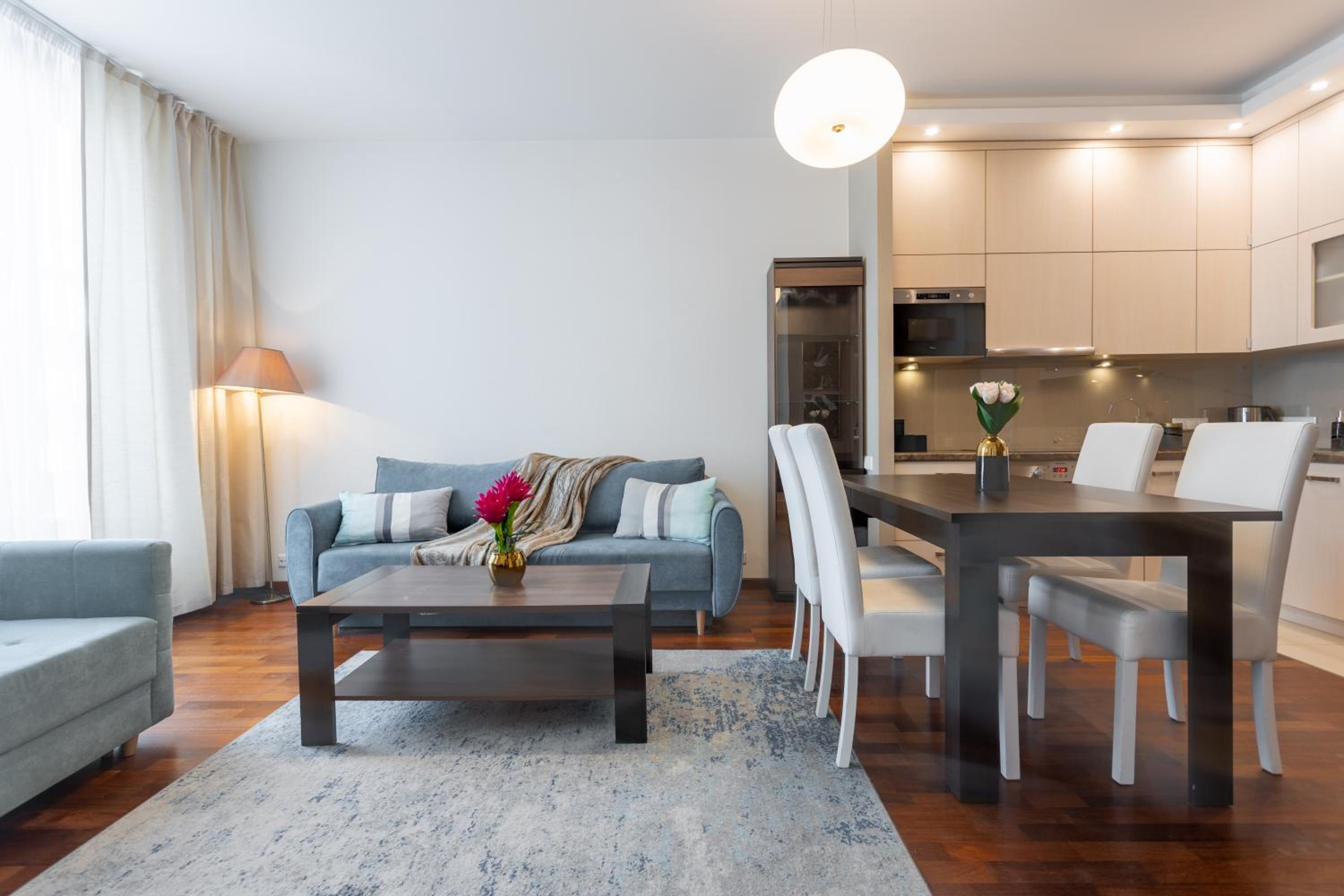 Urban Chic - One Bedroom Apartment - City Center&Stawki