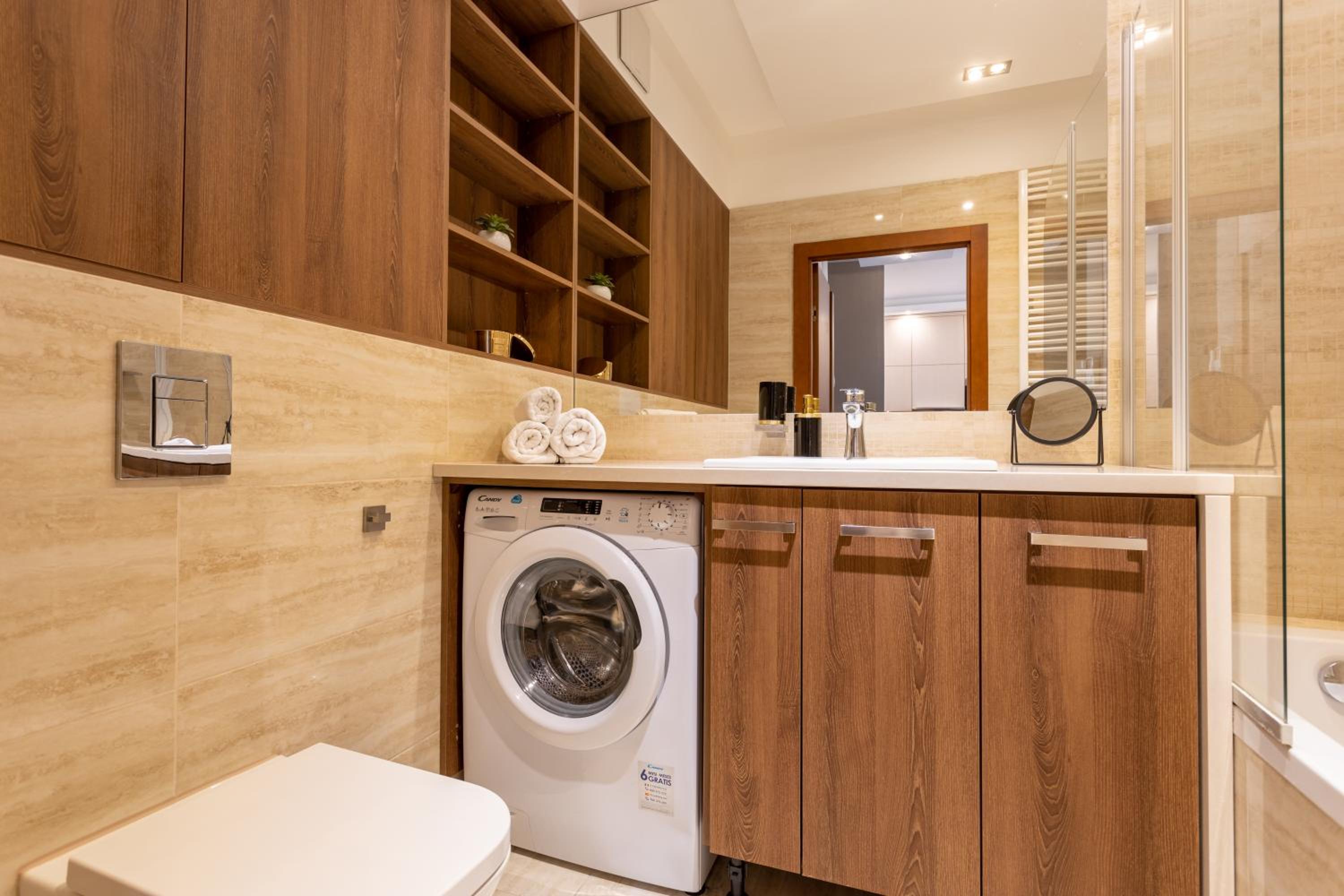Urban Chic - One Bedroom Apartment - City Center&Stawki