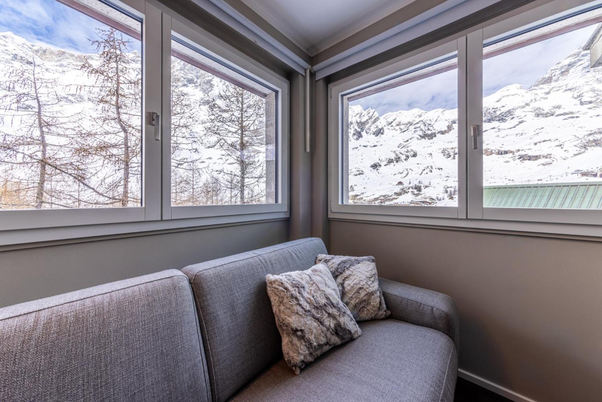 Chalet sulle piste a Cervinia con parcheggio view 2