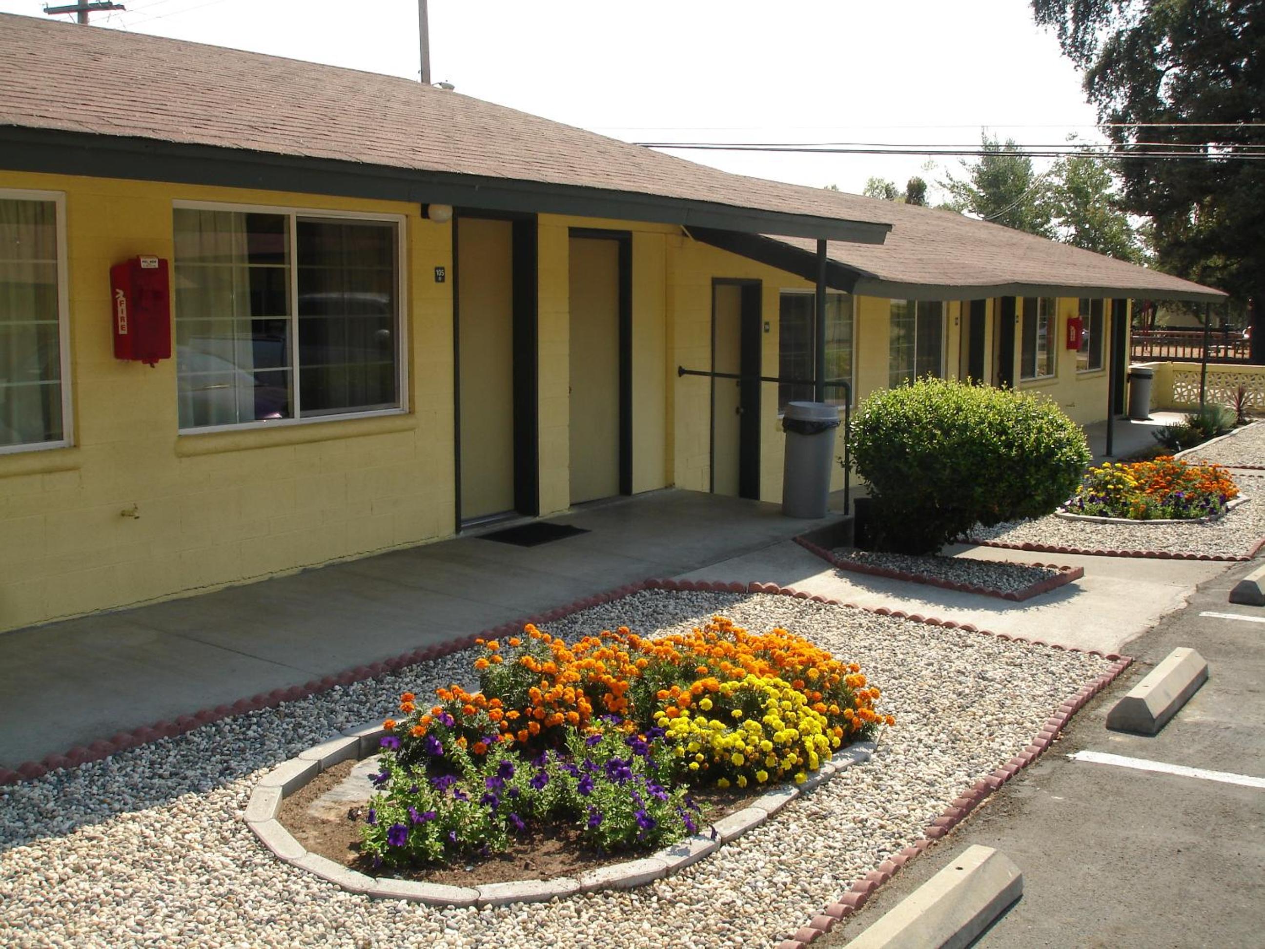 Lakeview Inn