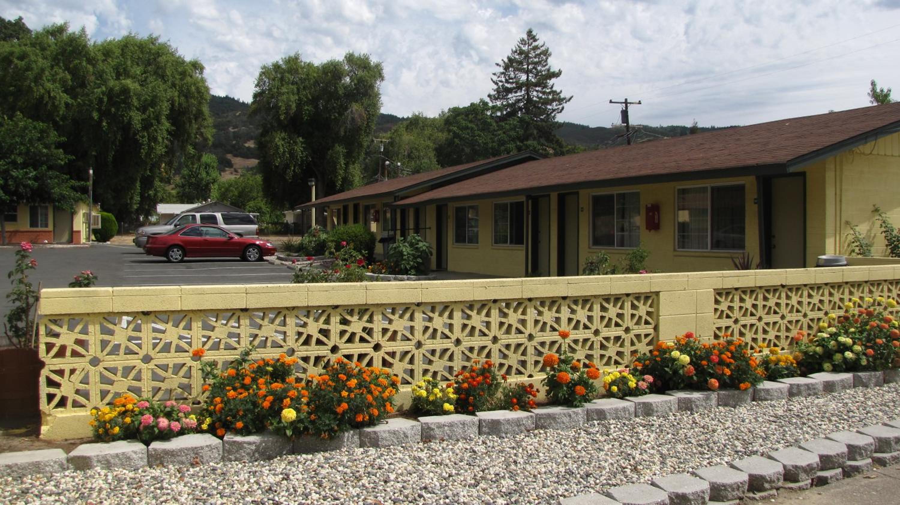 Lakeview Inn