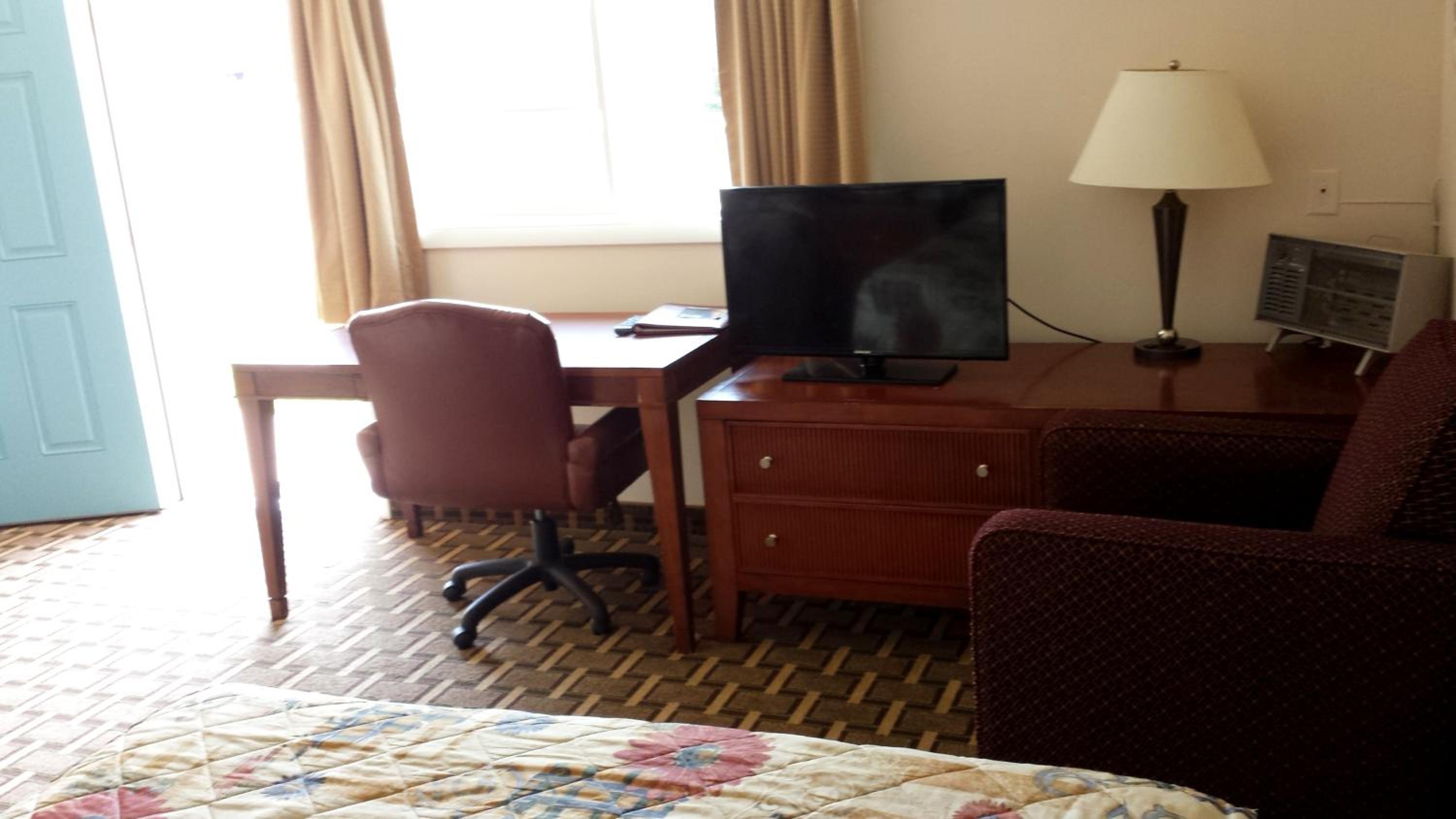 Executive Inn & Suites view 4